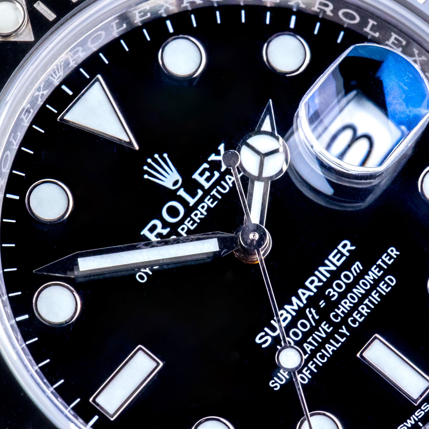 Rolex Submariner Date 116610LN (2019) - Black dial 40 mm Steel case (2/8)