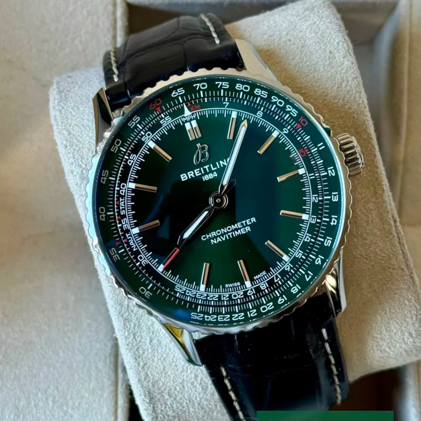 Breitling Navitimer A17329371L1P1 - (1/6)