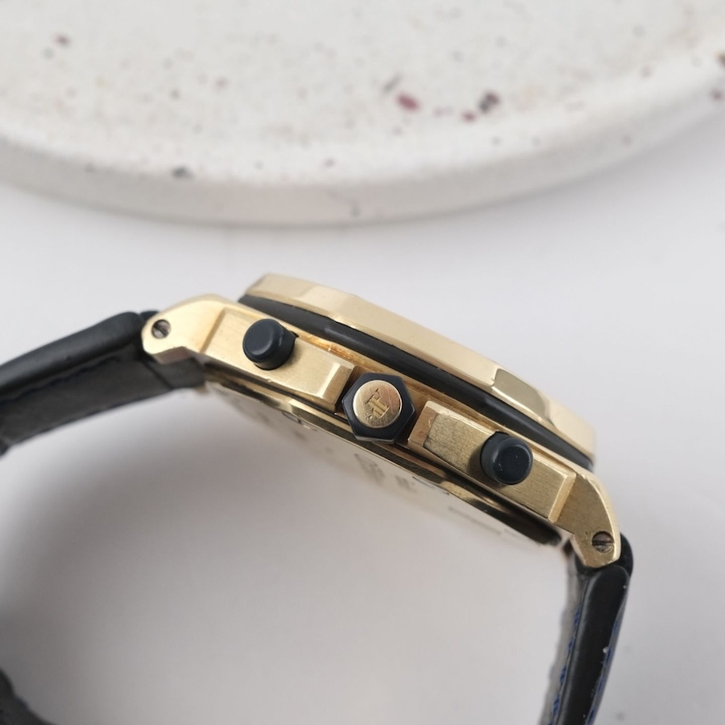 Audemars Piguet Royal Oak Offshore Chronograph 25770BA (1996) - Gold dial 42 mm Yellow Gold case (6/8)