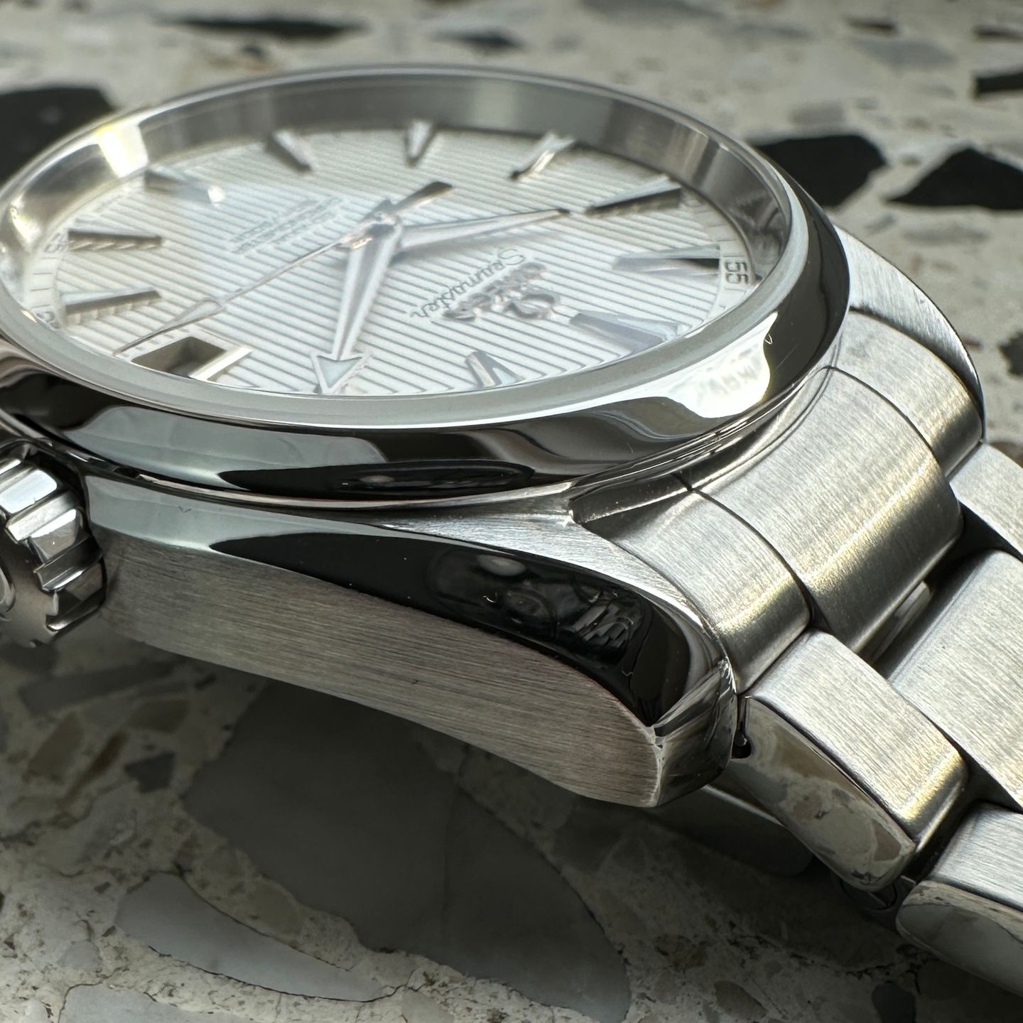 Omega Seamaster Aqua Terra 231.10.39.21.02.001 (2019) - Silver dial 39 mm Steel case (6/8)