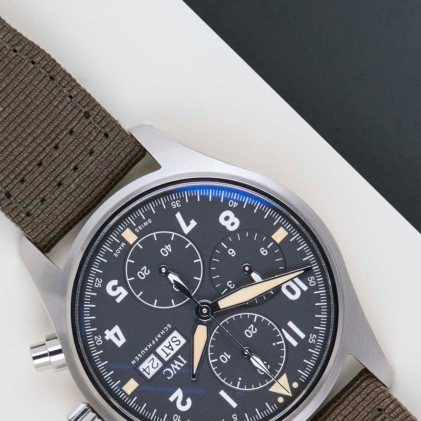 IWC Pilot Spitfire Chronograph IW387901 (2024) - Black dial 41 mm Steel case (4/8)