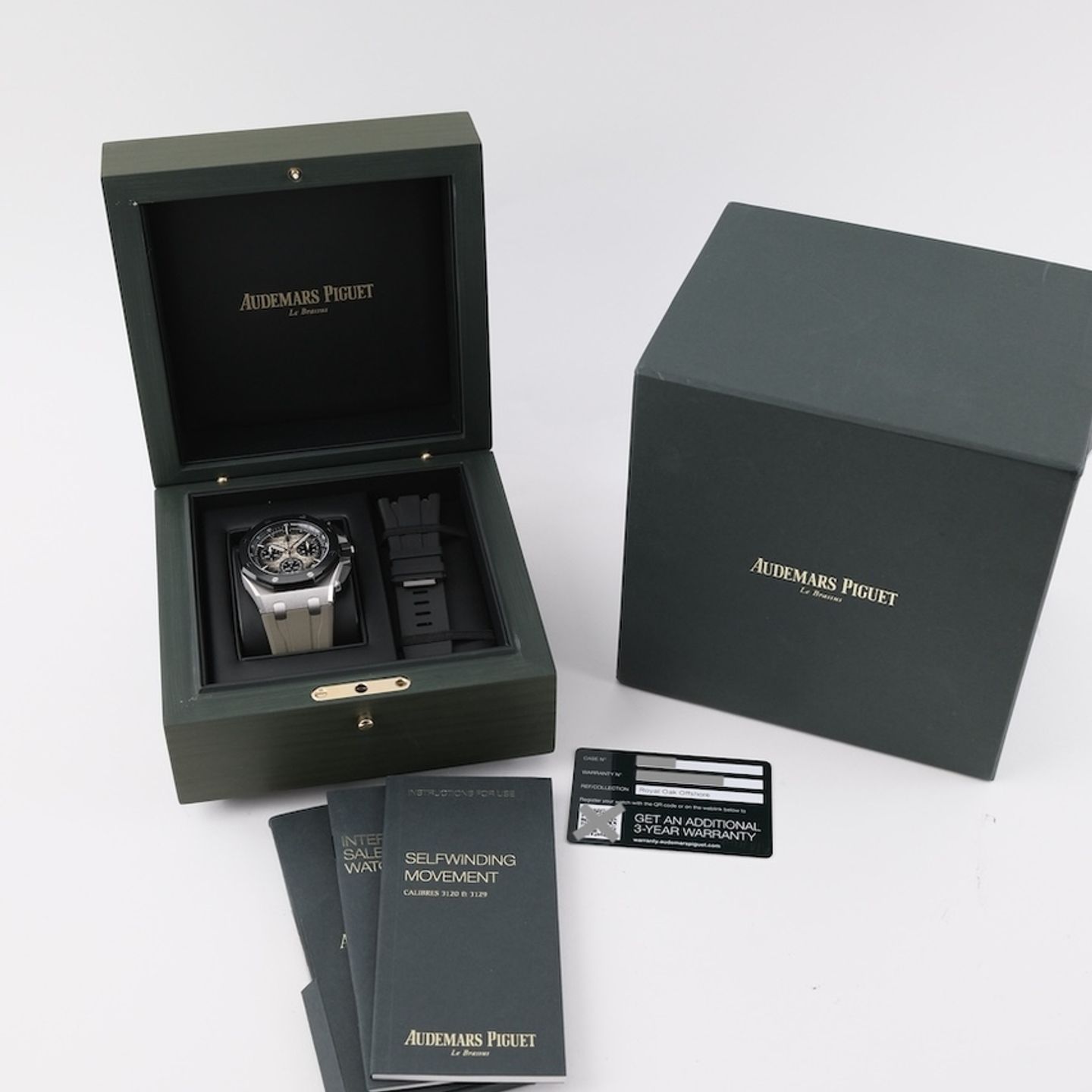 Audemars Piguet Royal Oak Offshore Chronograph 26420SO - (8/8)