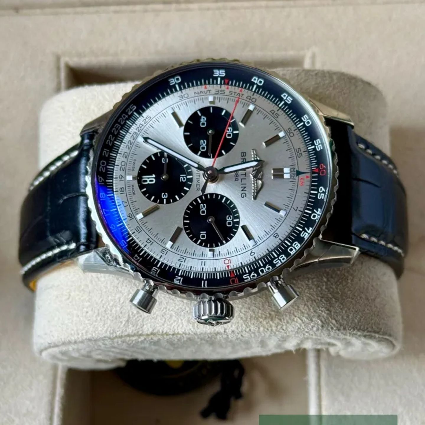 Breitling Navitimer 1 B01 Chronograph AB0138241G1P1 - (3/6)