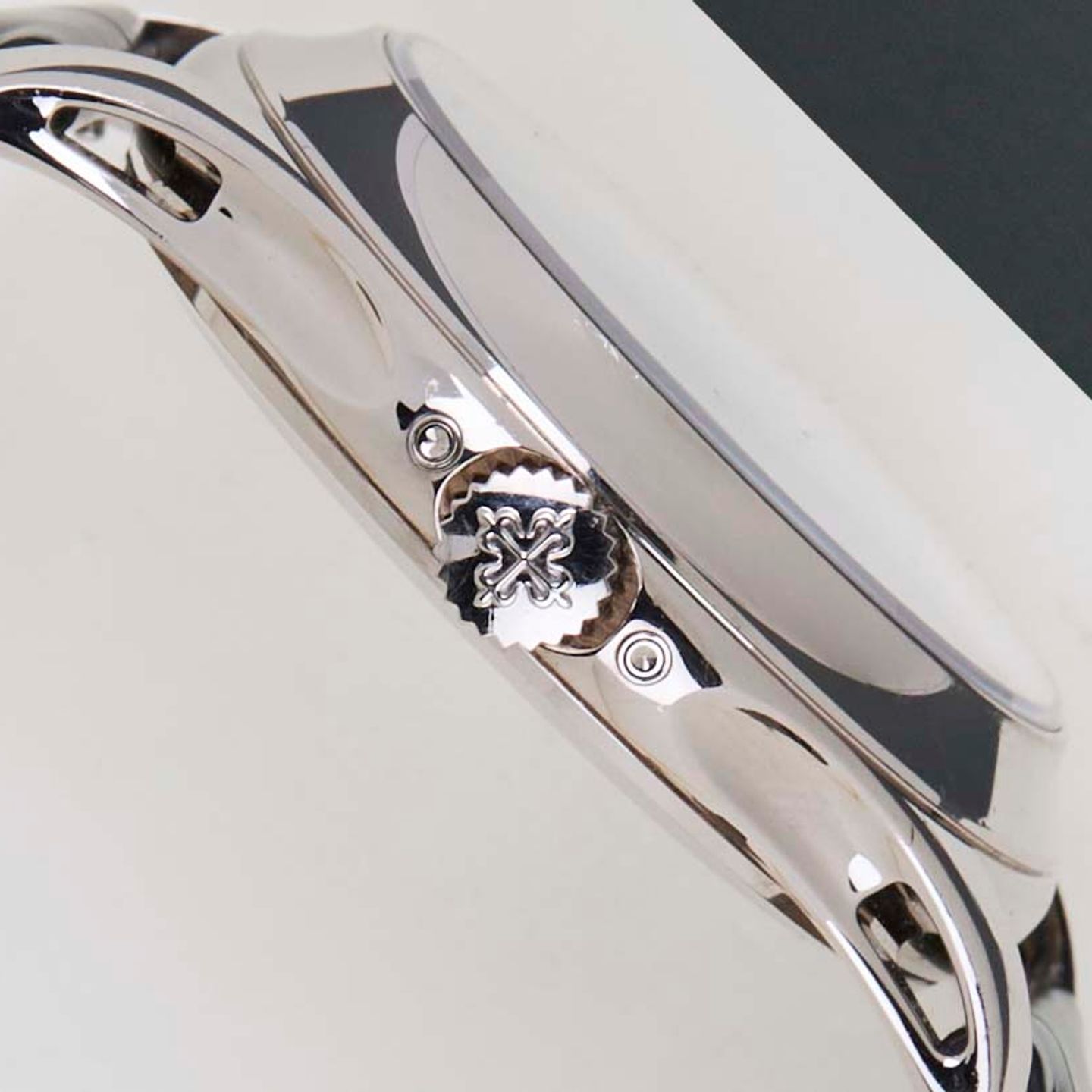 Patek Philippe Annual Calendar 5205G-010 (2017) - Black dial 40 mm White Gold case (8/8)