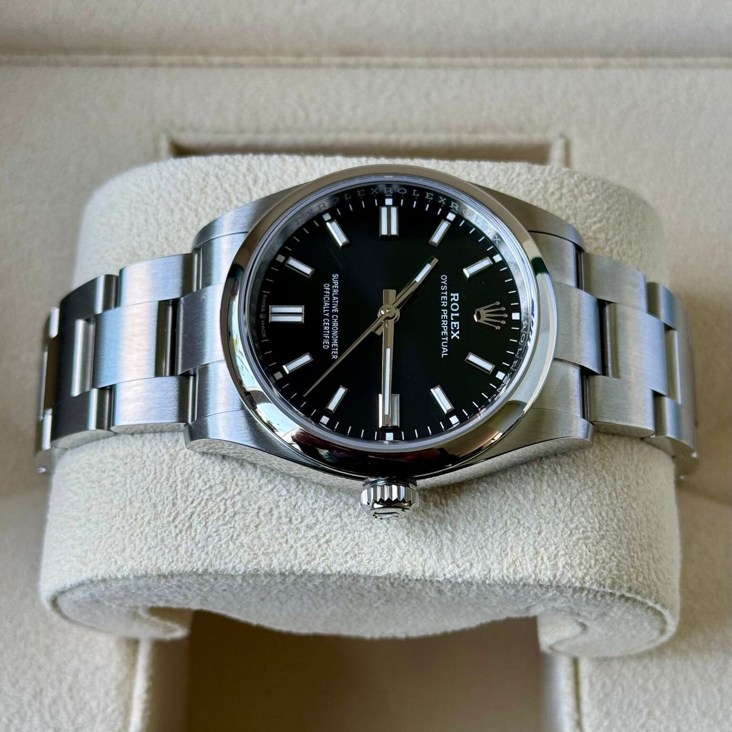 Rolex Oyster Perpetual 36 126000 (2024) - Zwart wijzerplaat 36mm Staal (4/6)