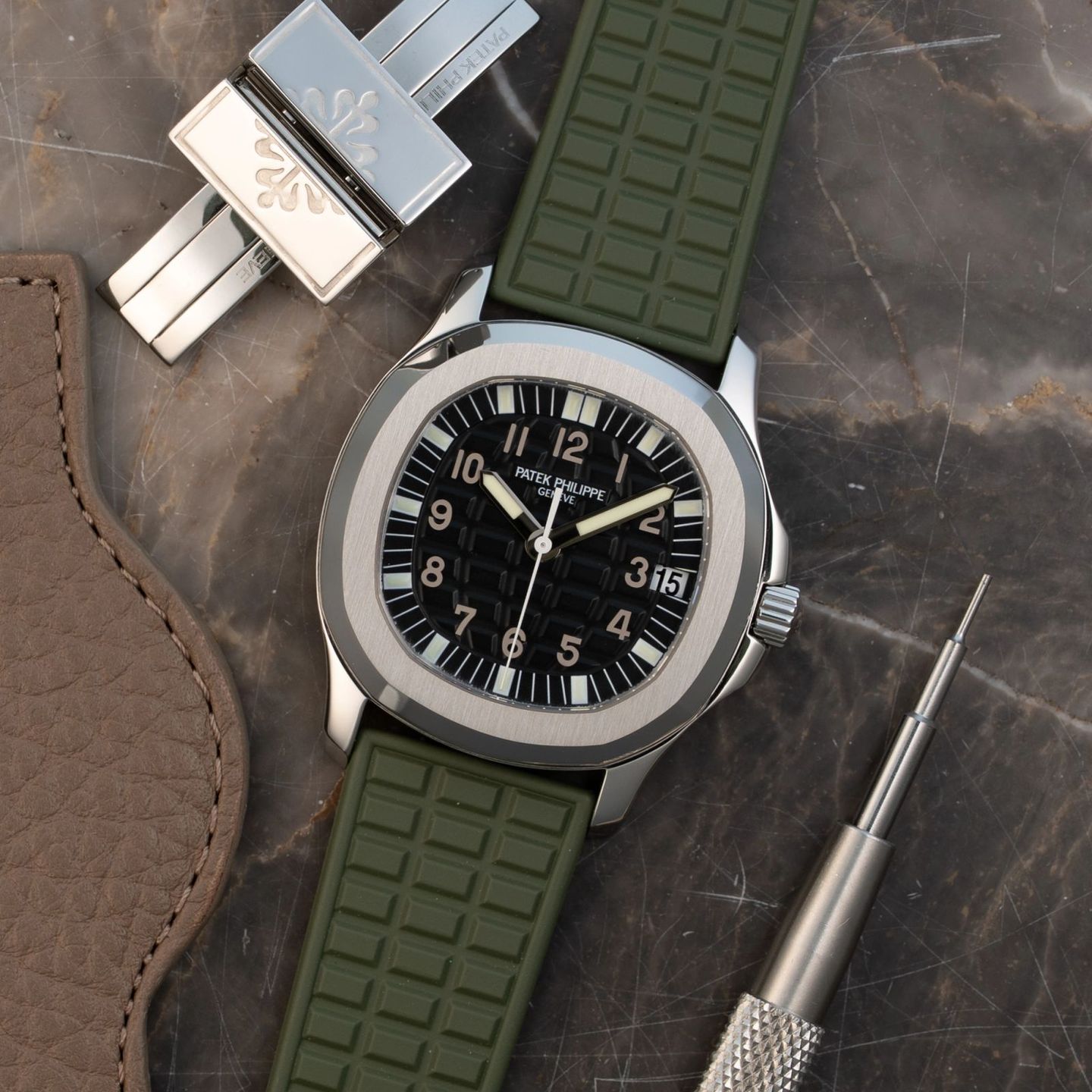 Patek Philippe Aquanaut 5066 (2006) - Zwart wijzerplaat 37mm (1/6)