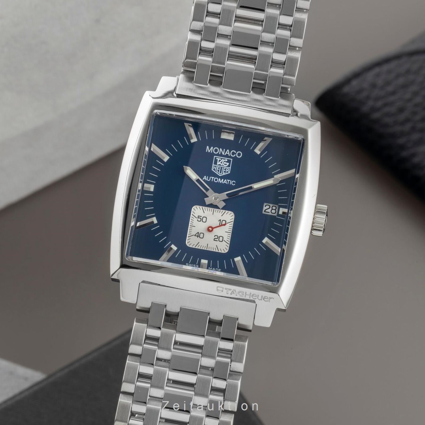 TAG Heuer Monaco Calibre 6 WW2111 (2010) - Blue dial 37 mm Steel case (1/8)