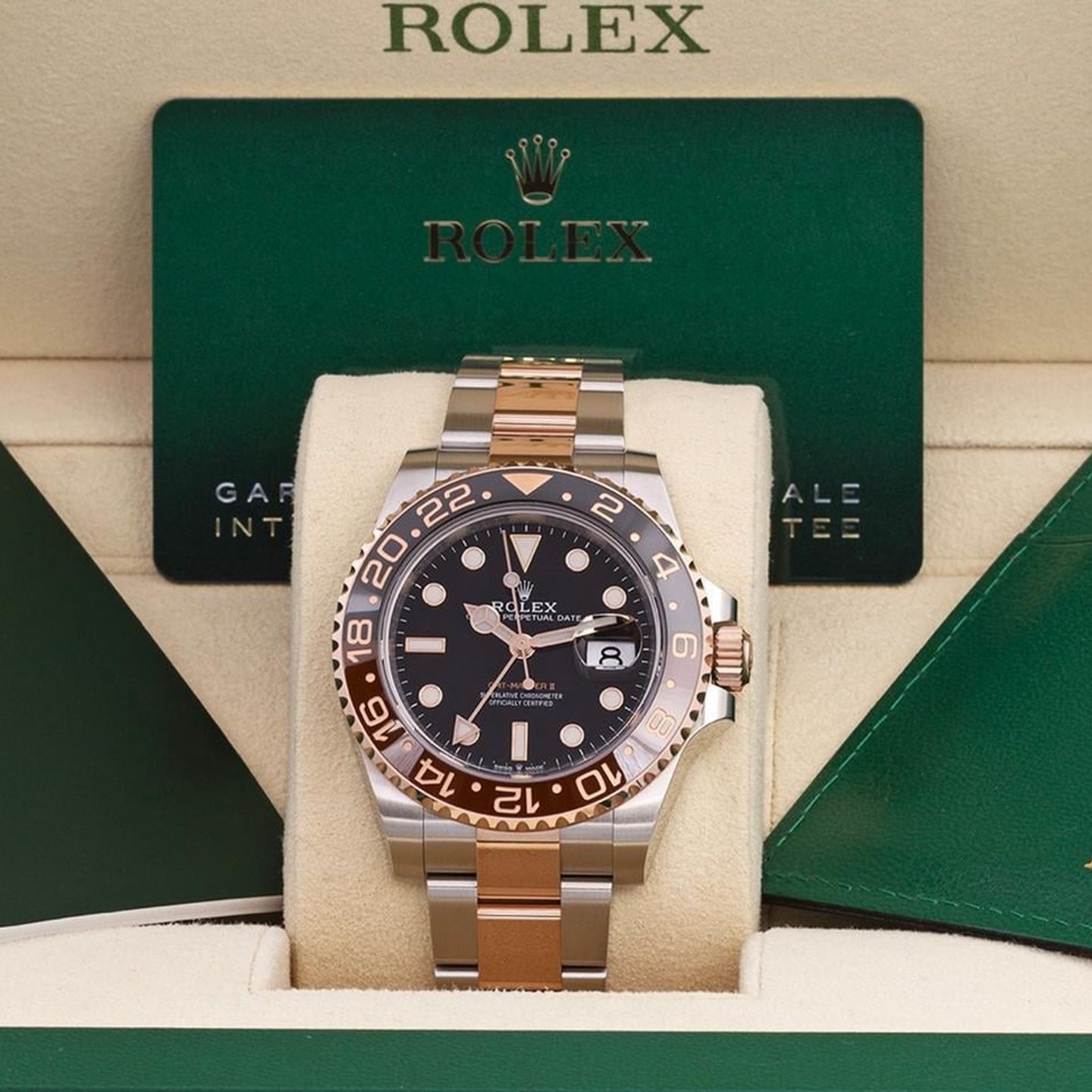 Rolex GMT-Master II 126711CHNR (2023) - 40mm Goud/Staal (2/12)