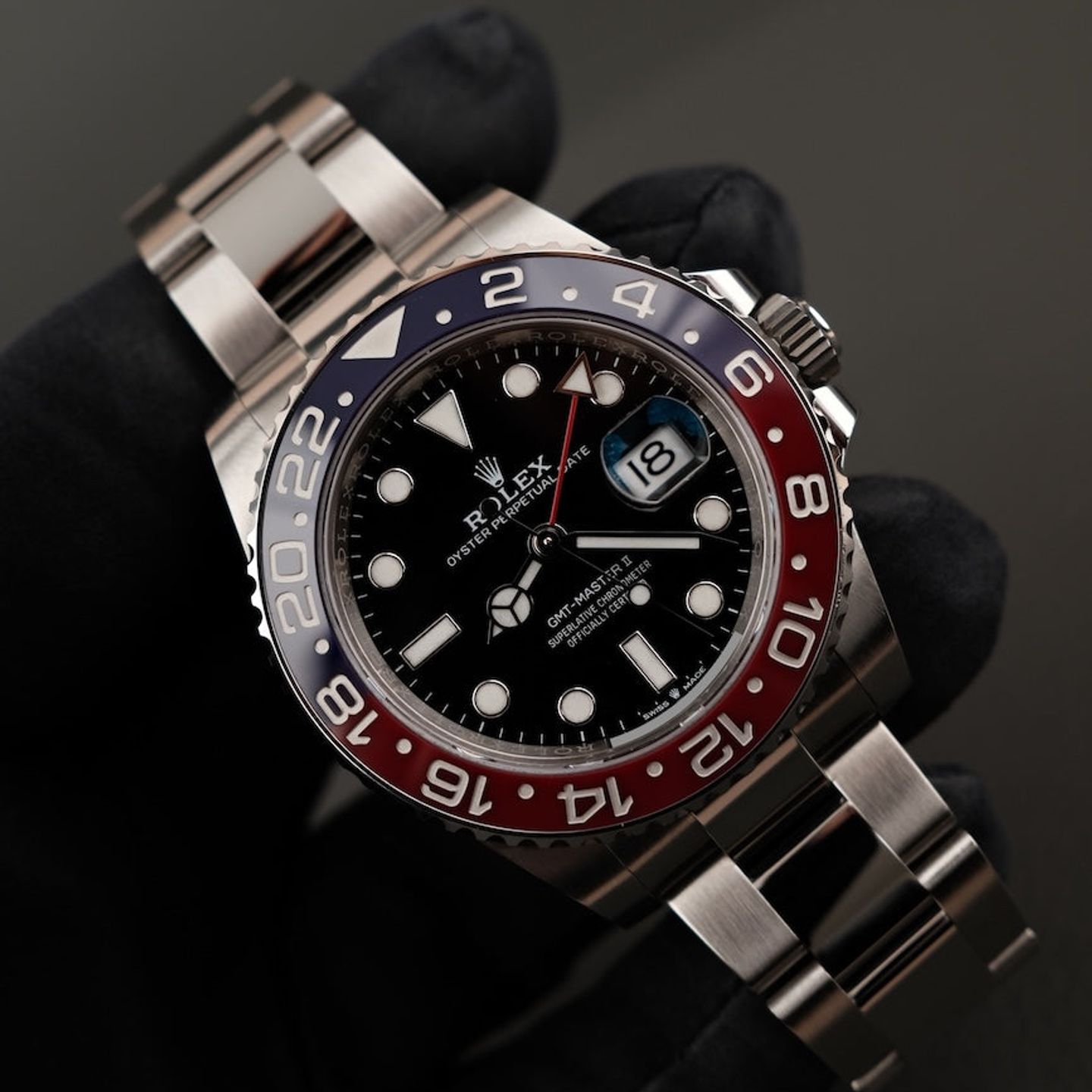 Rolex GMT-Master II 126710BLRO (2022) - Black dial 40 mm Steel case (2/8)