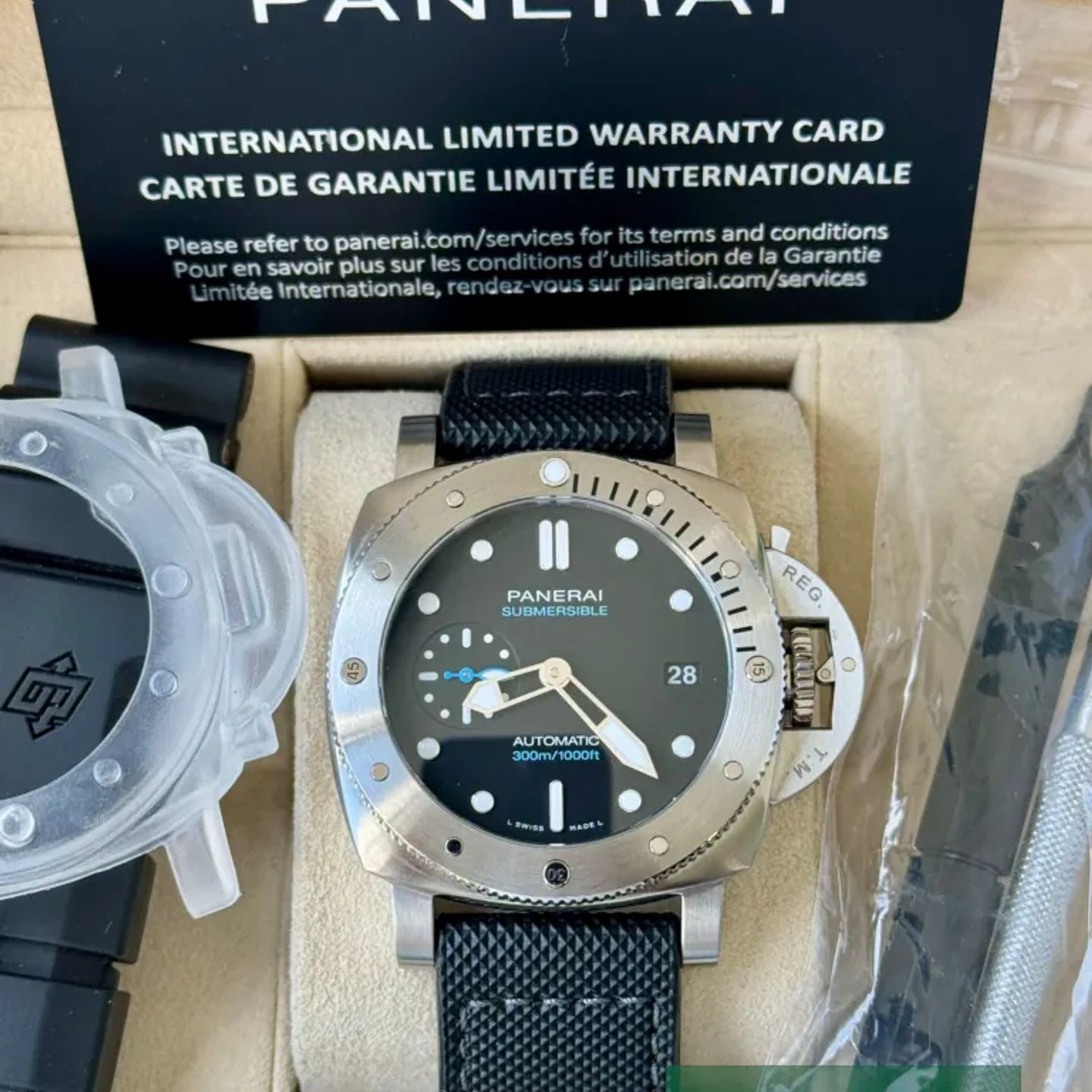 Panerai Luminor Submersible PAM00973 - (6/6)