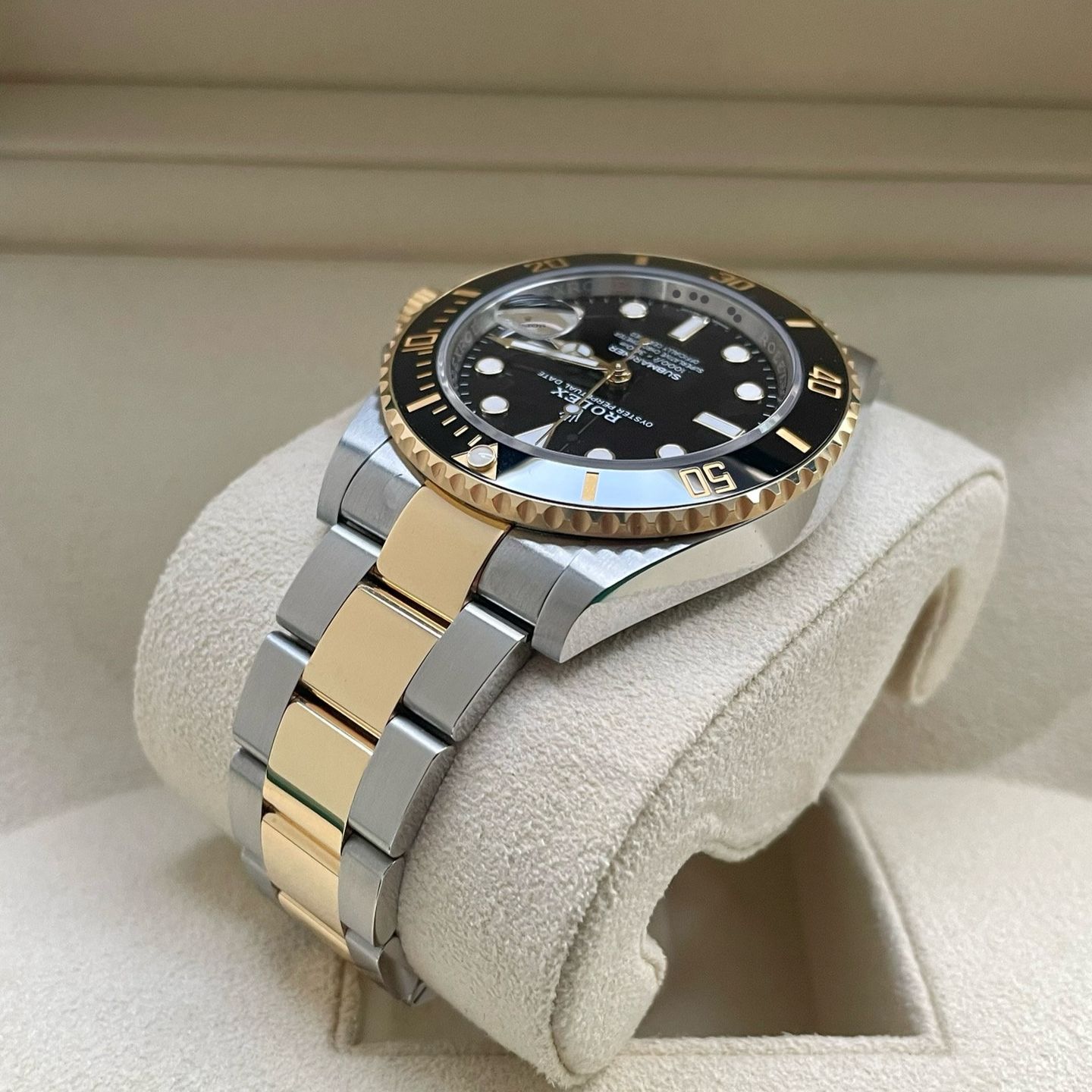 Rolex Submariner Date 126613LN (2023) - Black dial 41 mm Gold/Steel case (6/7)