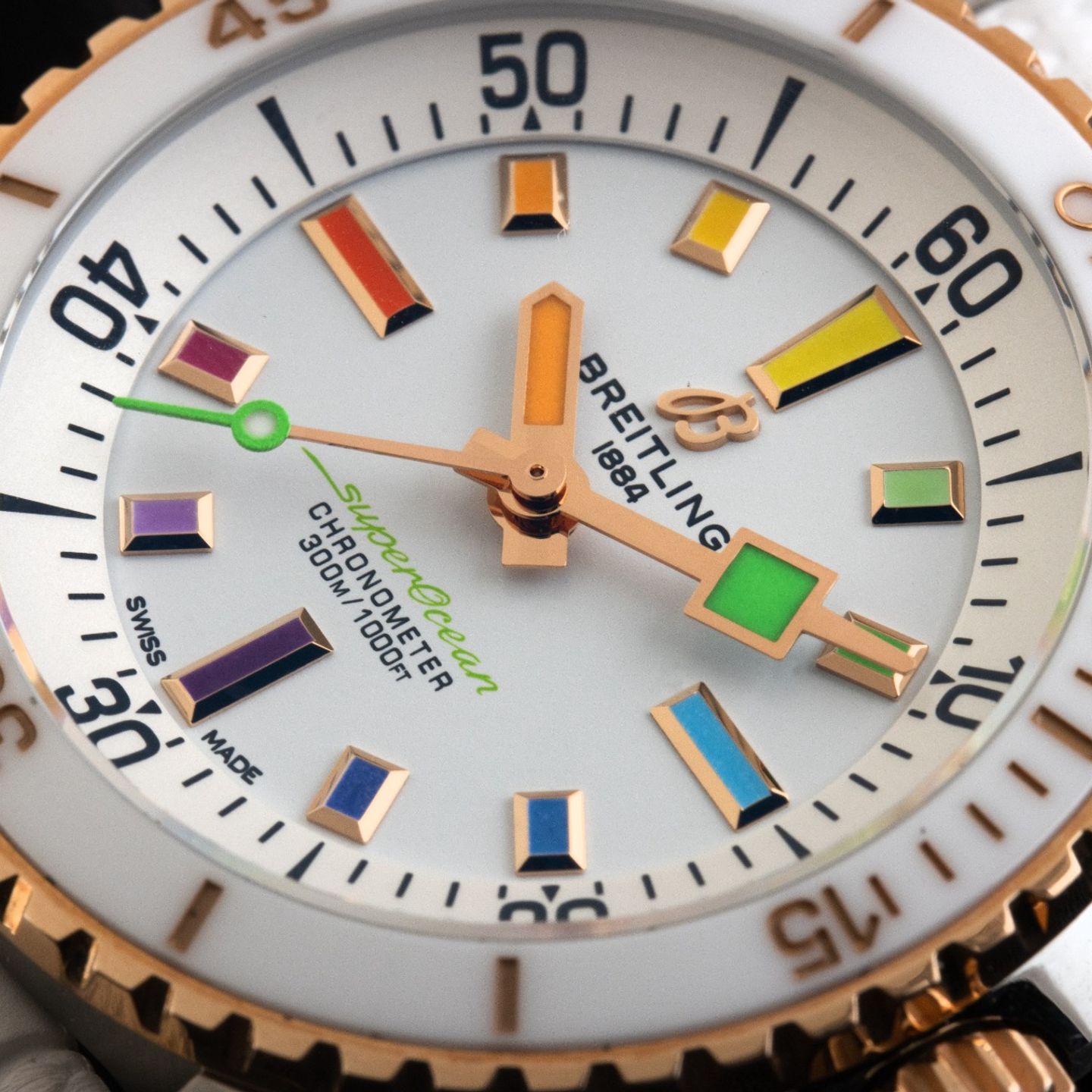 Breitling Superocean 36 U17377211A1S1 (2026) - White dial 37 mm Ceramic case (3/7)