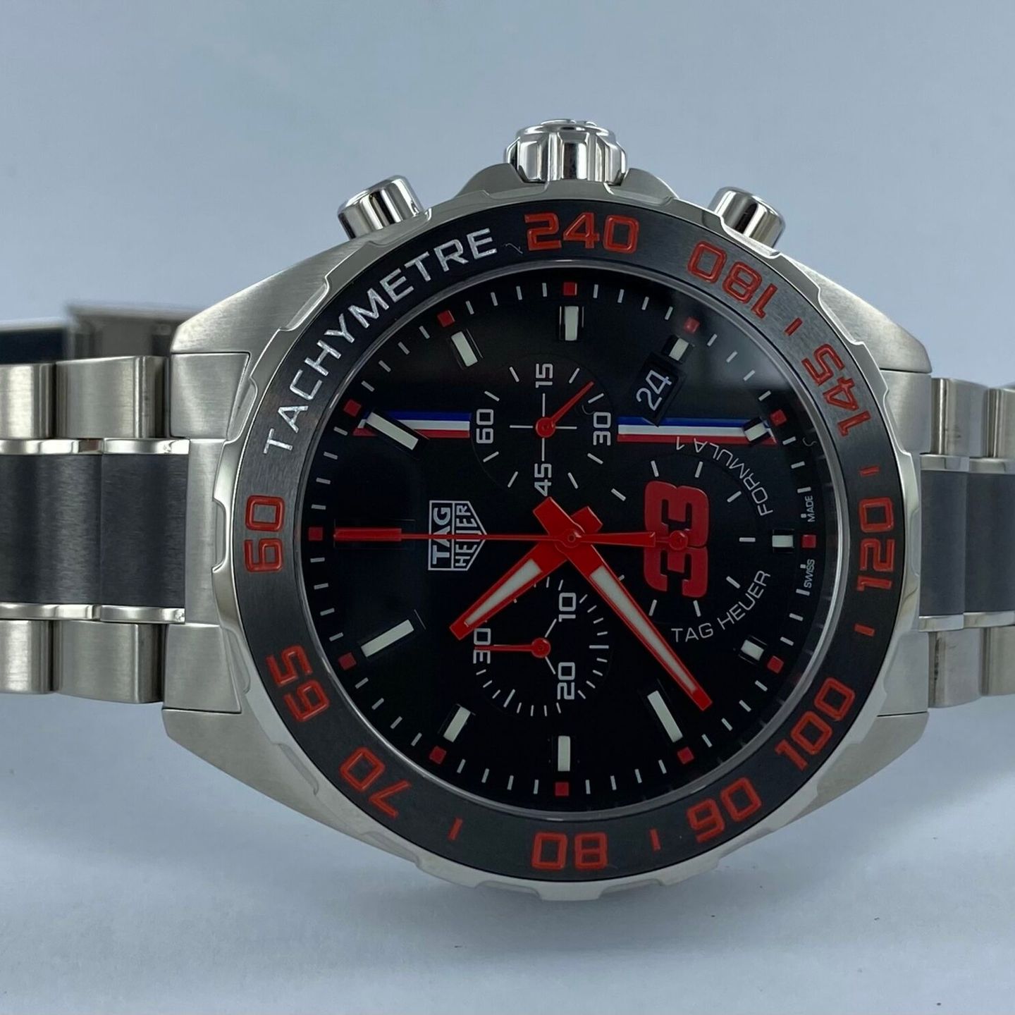 TAG Heuer Formula 1 Quartz CAZ101U.BA0843 (Unknown (random serial)) - Black dial 43 mm Steel case (1/8)