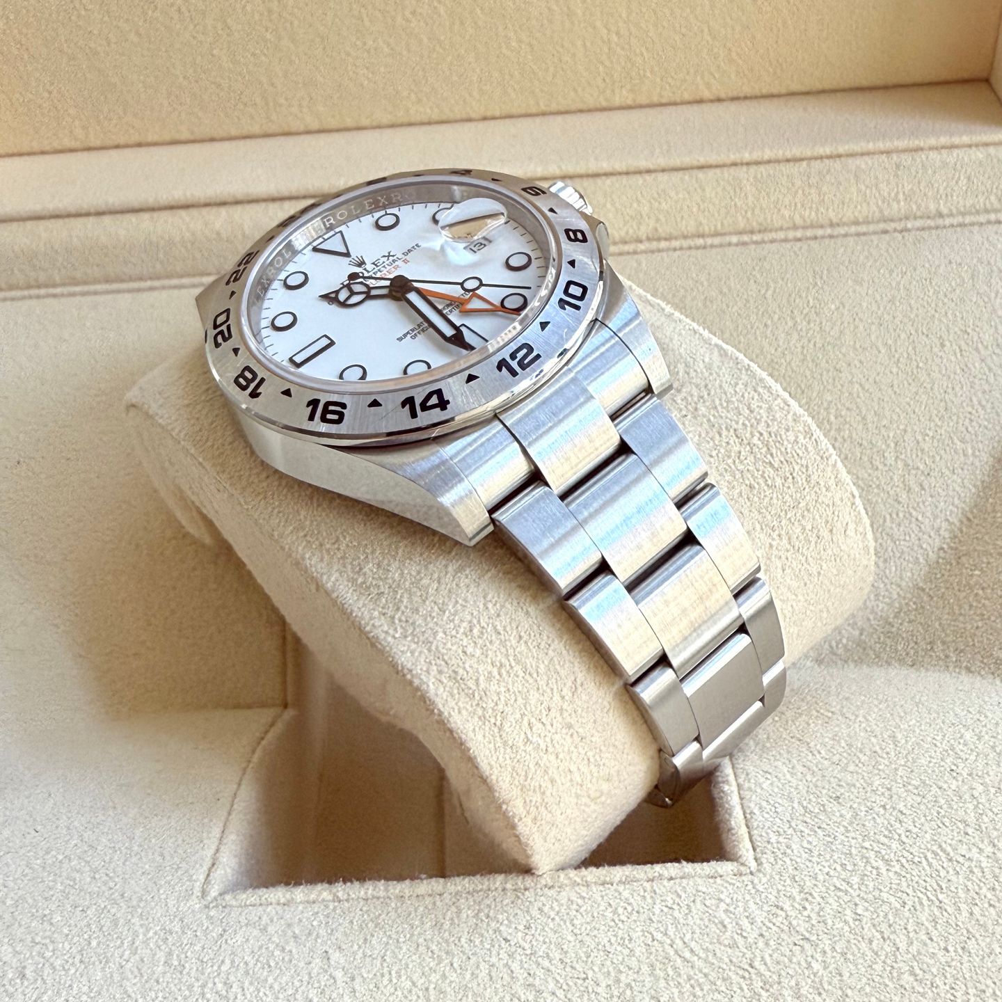 Rolex Explorer II 216570 (2012) - Wit wijzerplaat 42mm Staal (3/7)