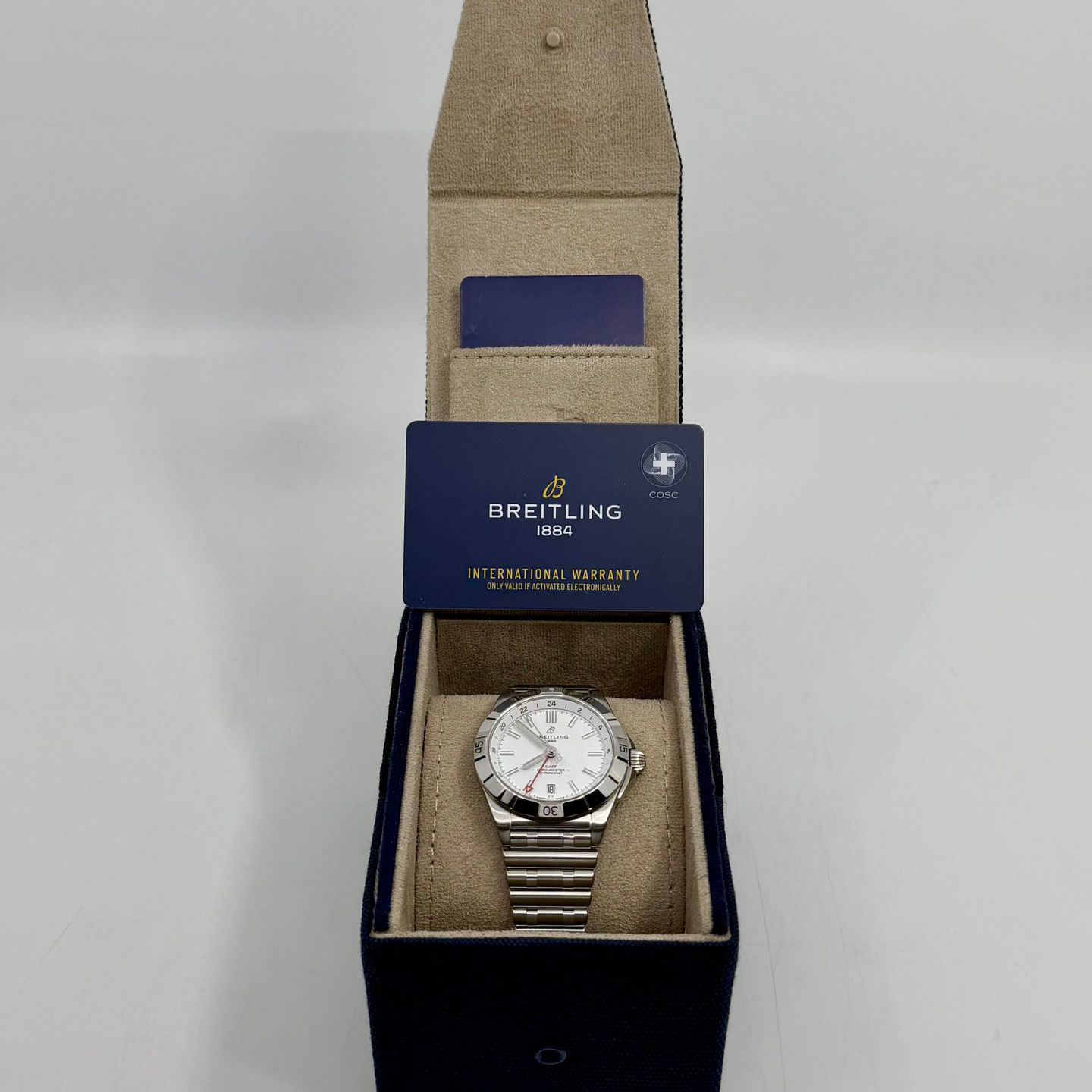 Breitling Chronomat GMT A32398101A1A1 (2026) - Silver dial 40 mm Steel case (3/8)