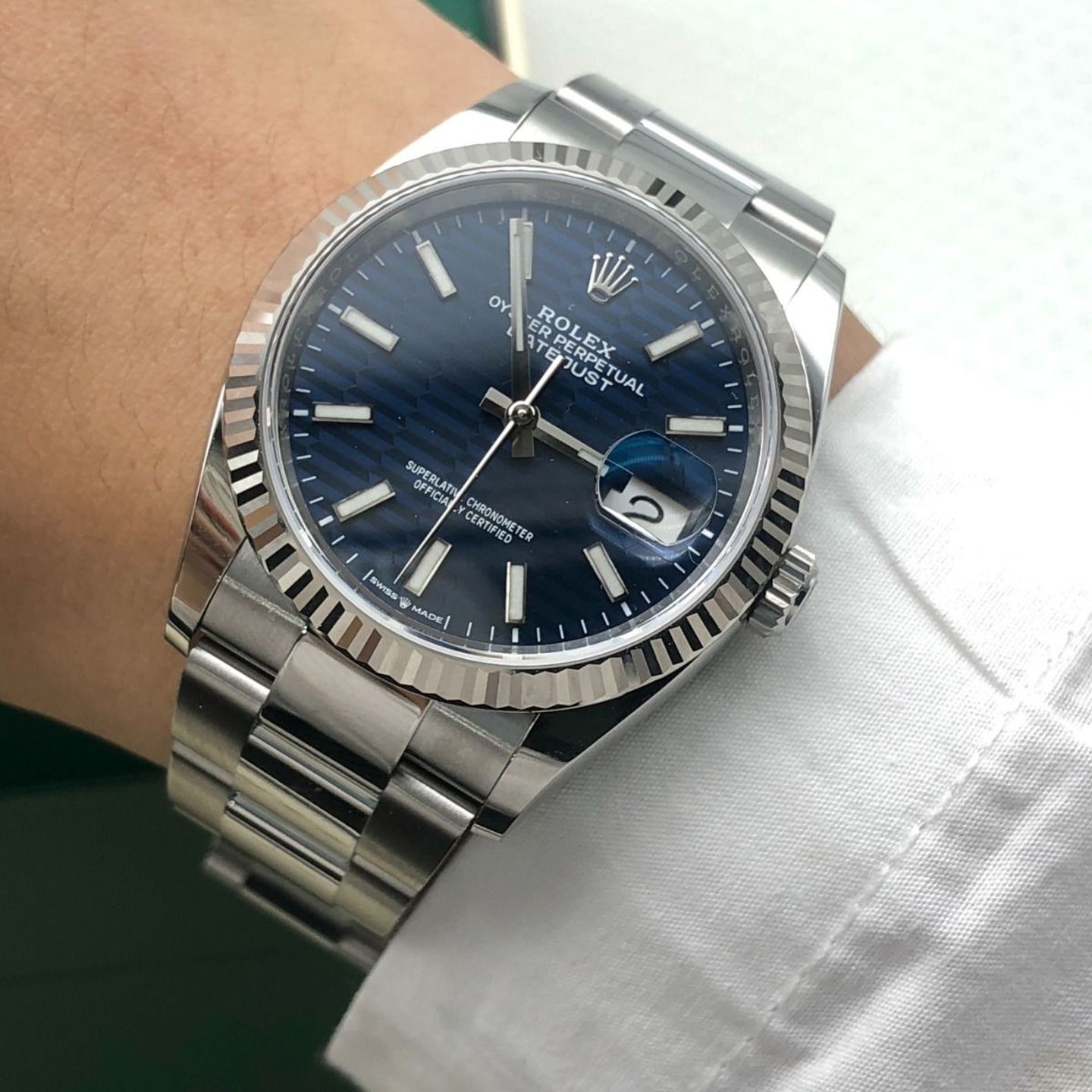 Rolex Datejust 36 126234 (2024) - Blauw wijzerplaat 36mm Staal (2/8)