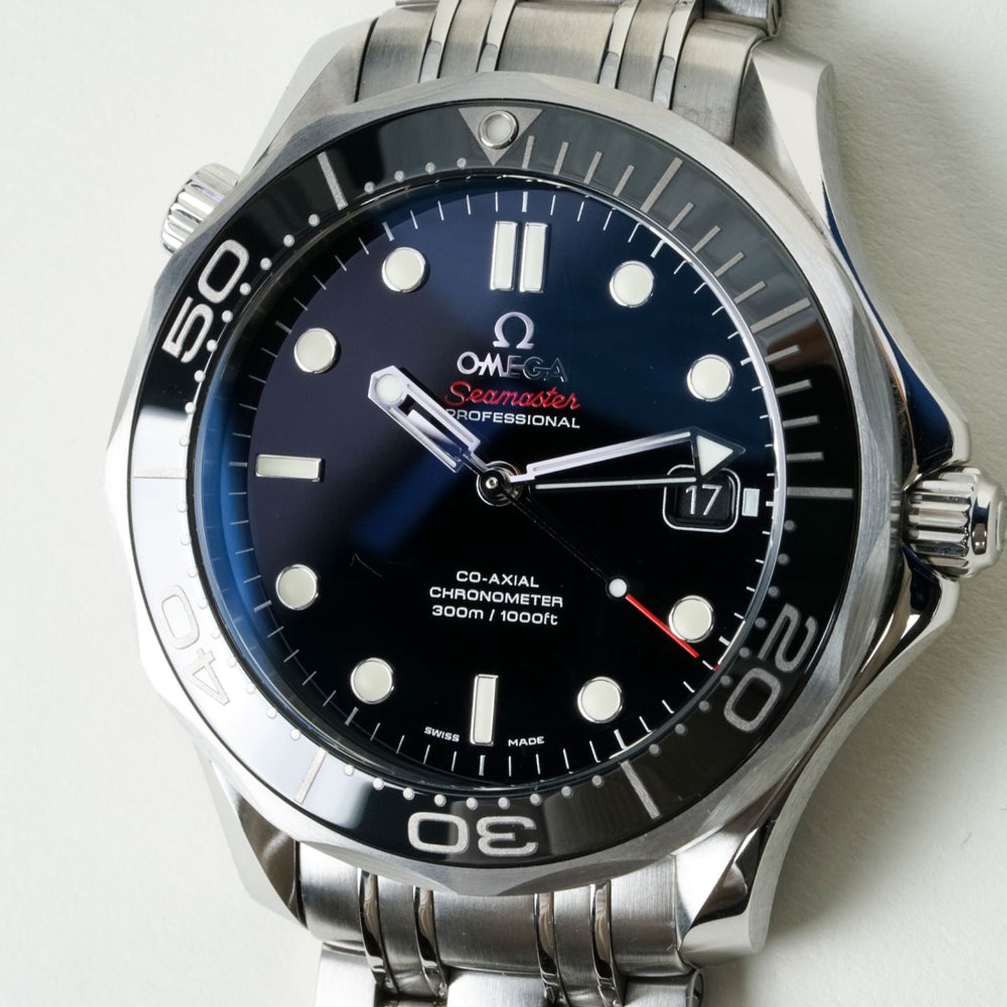 Omega Seamaster Diver 300 M 212.30.41.20.01.003 (2017) - Black dial 41 mm Steel case (5/8)