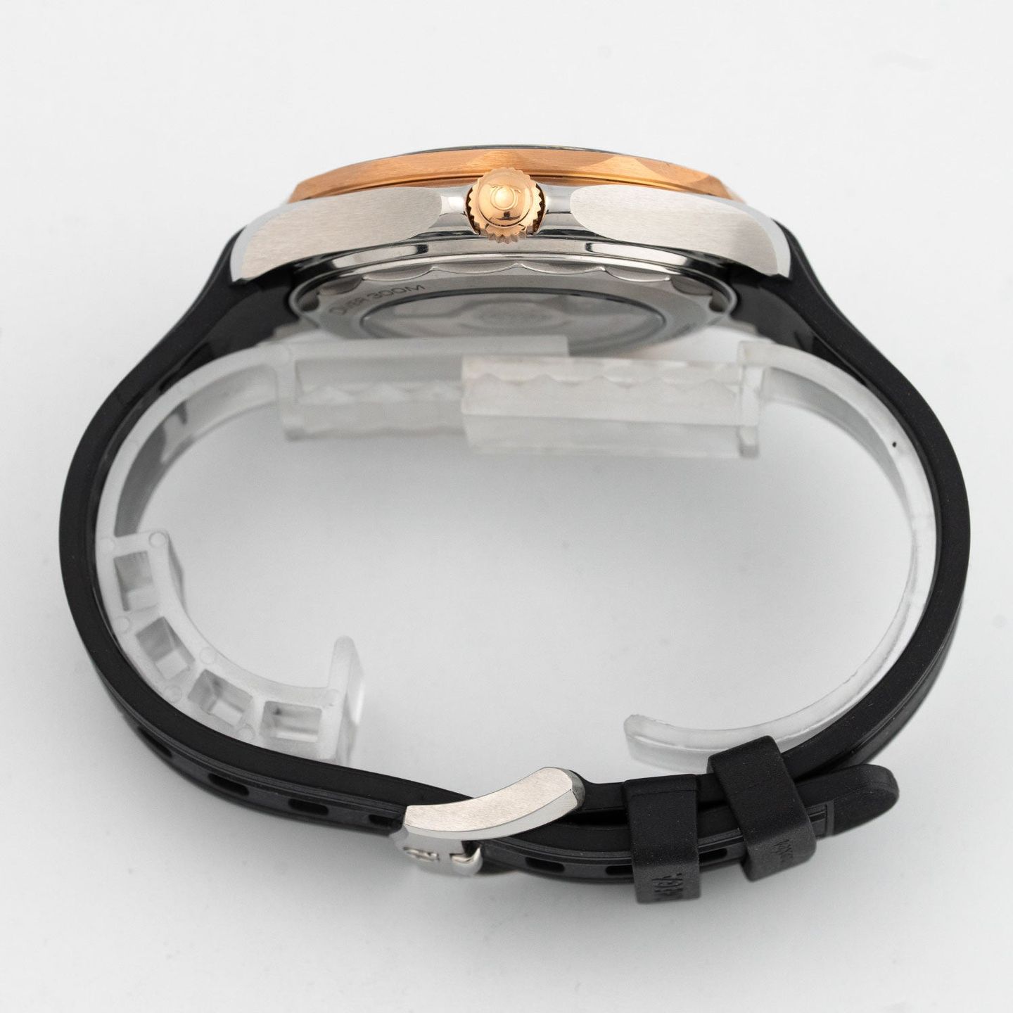 Omega Seamaster Diver 300 M 210.22.42.20.01.002 (2025) - Zwart wijzerplaat 42mm Staal (4/6)