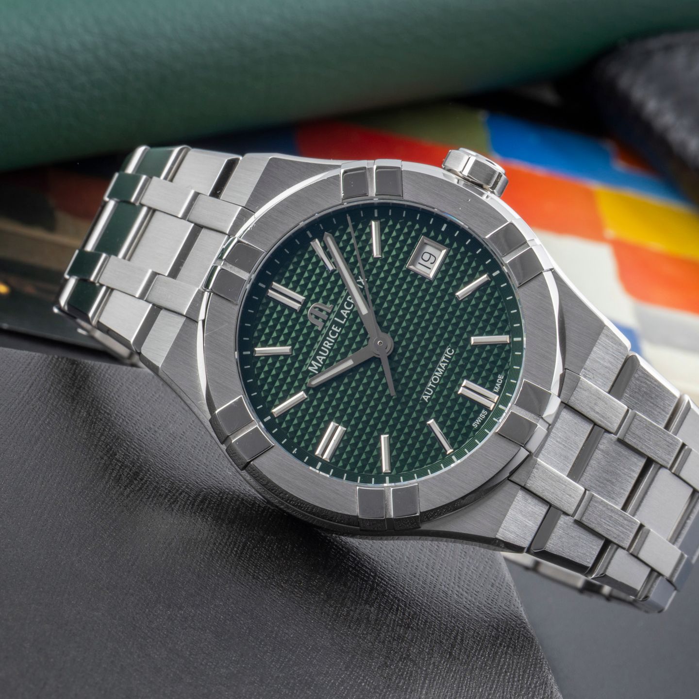 Maurice Lacroix Aikon AI6007-SS002-630-1 (Unknown (random serial)) - Green dial 39 mm Steel case (2/8)