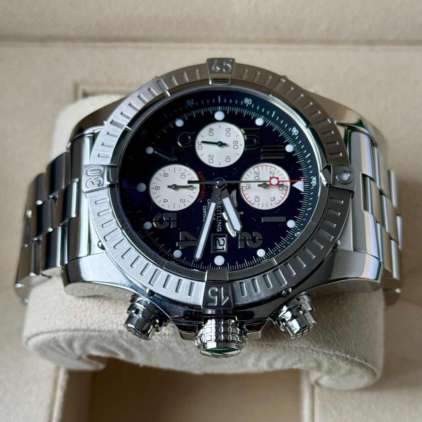 Breitling Super Avenger A13370 (2010) - 48mm Staal (4/7)