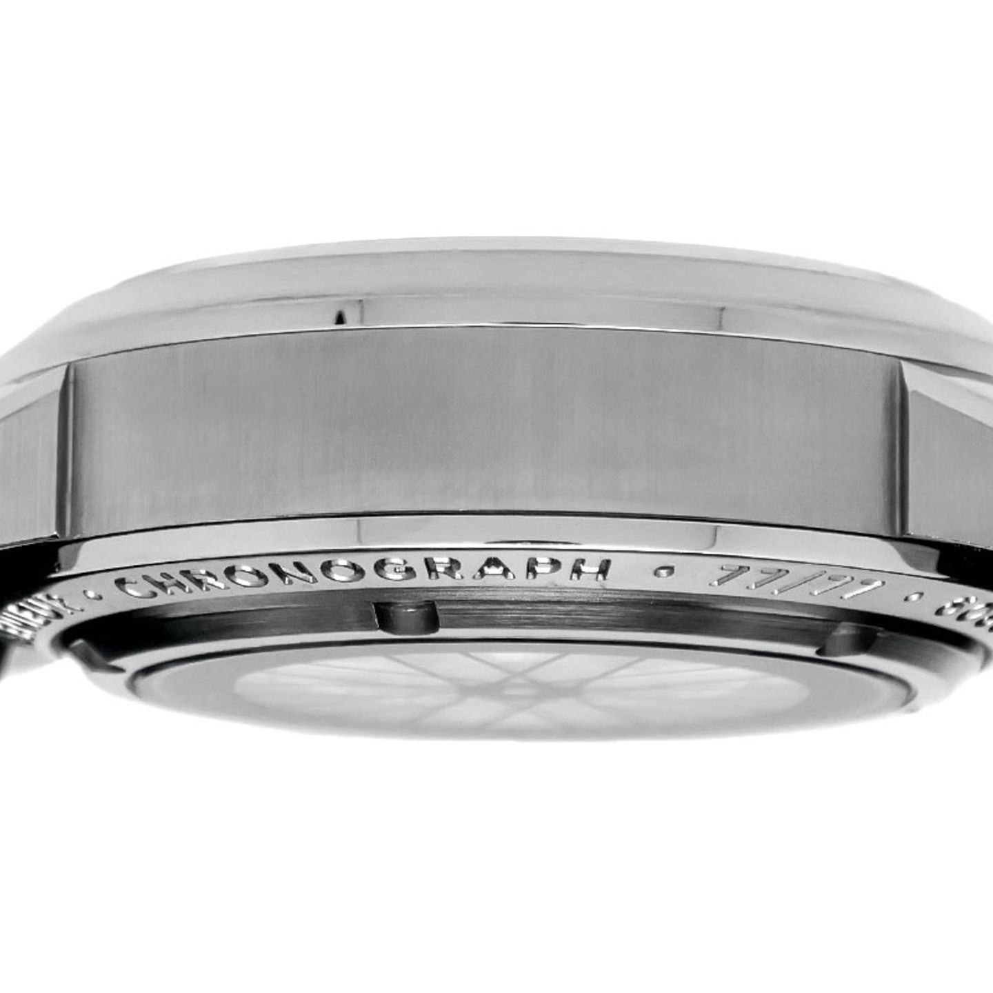 IWC Ingenieur Chronograph IW380704 (2017) - Silver dial 42 mm Titanium case (4/6)