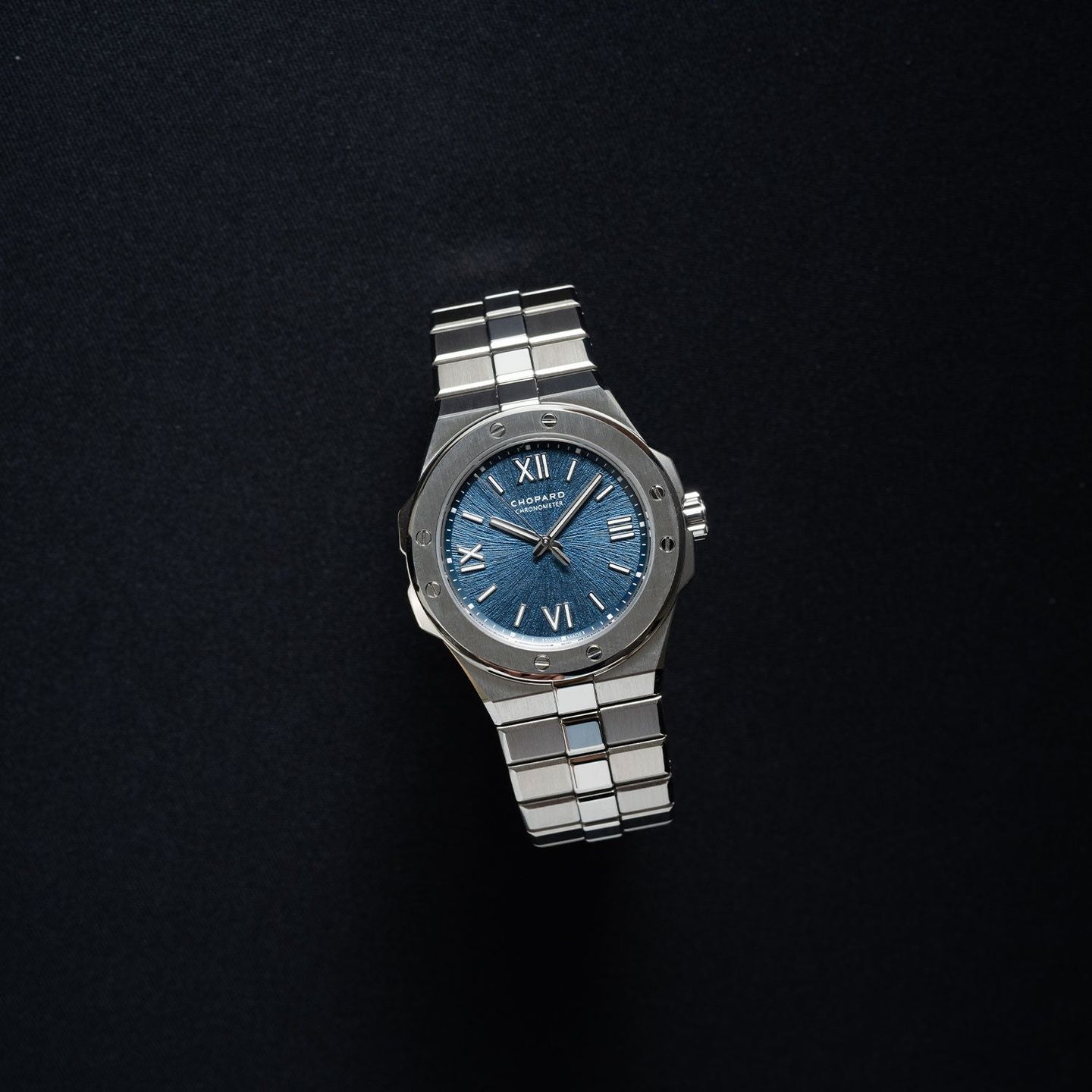 Chopard Alpine Eagle 298601-3001 (2022) - Blauw wijzerplaat 36mm Staal (2/7)