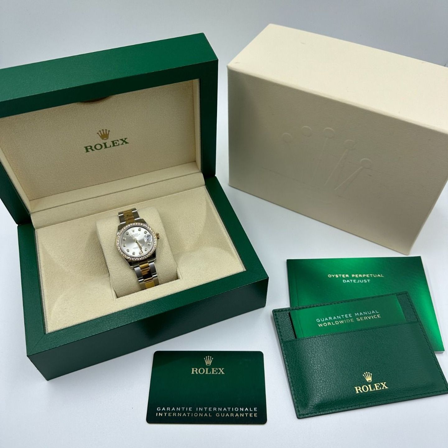 Rolex Datejust 31 278383RBR (2024) - Zilver wijzerplaat 31mm Staal (2/8)