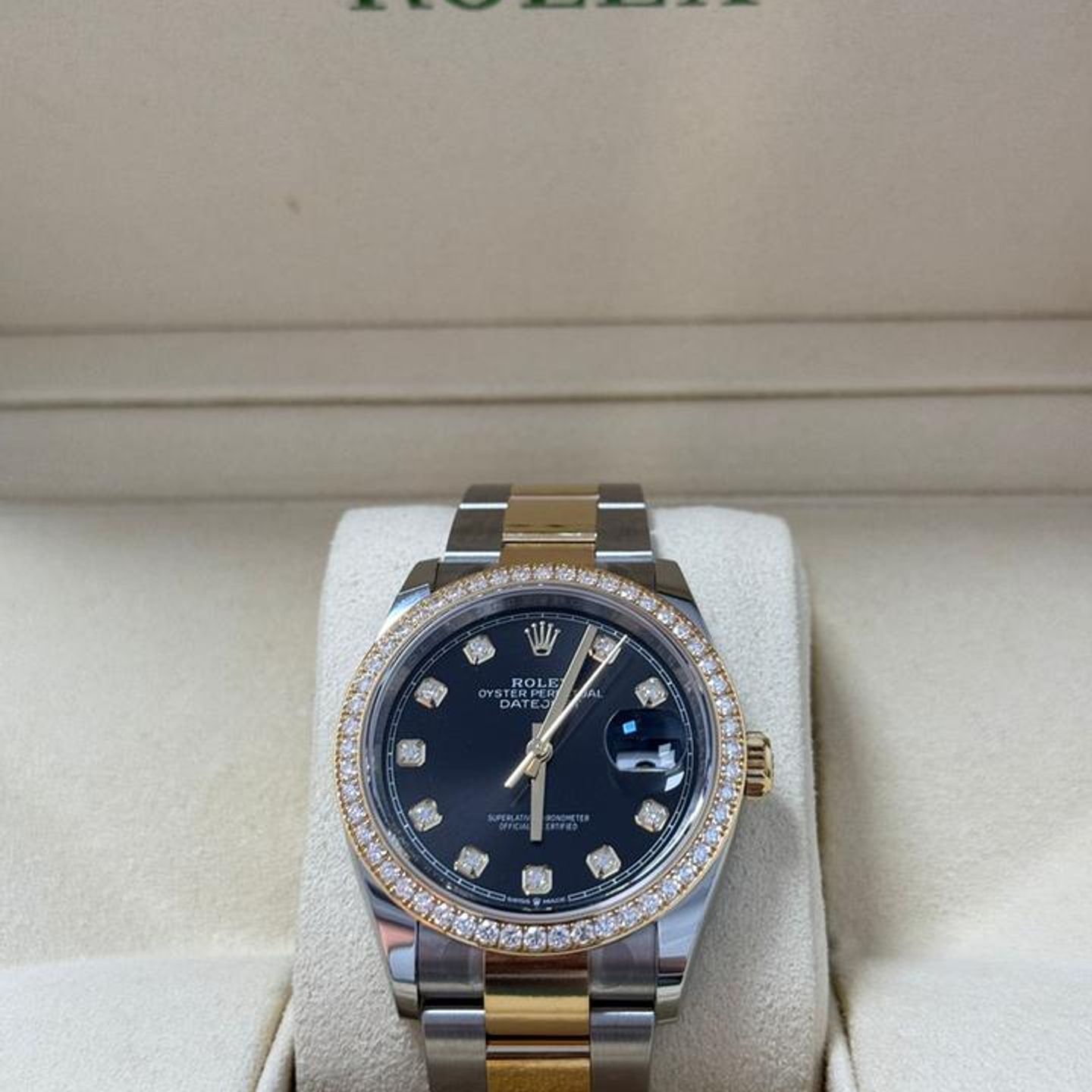 Rolex Datejust 126283RBR (2025) - 44mm Goud/Staal (6/10)