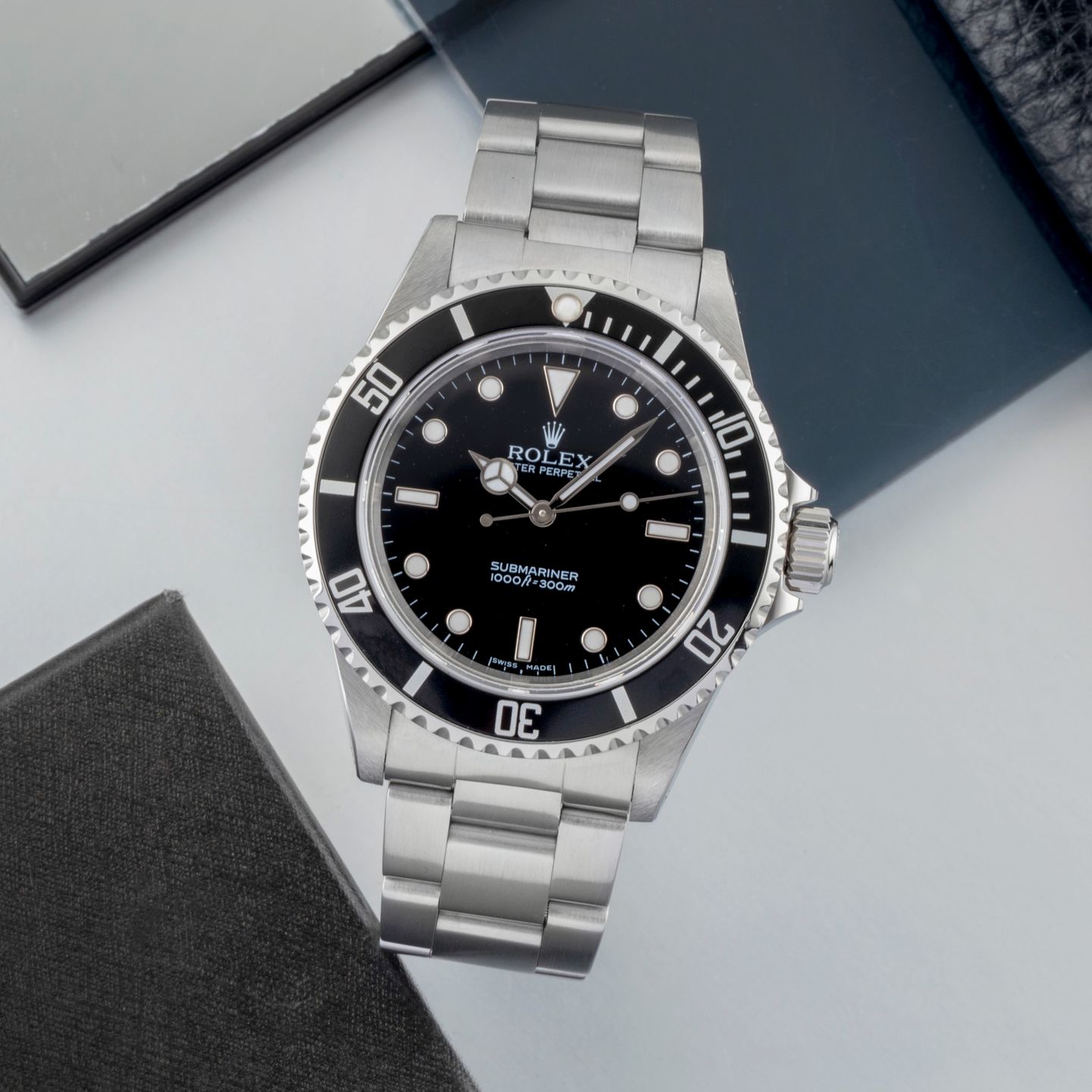 Rolex Submariner No Date 14060 (1996) - Black dial 40 mm Steel case (1/8)