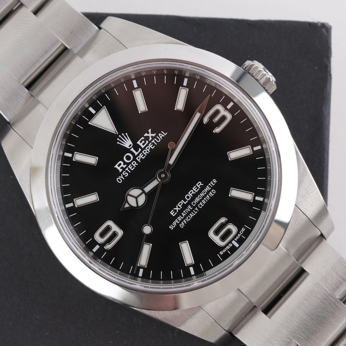 Rolex Explorer 214270 - (4/8)
