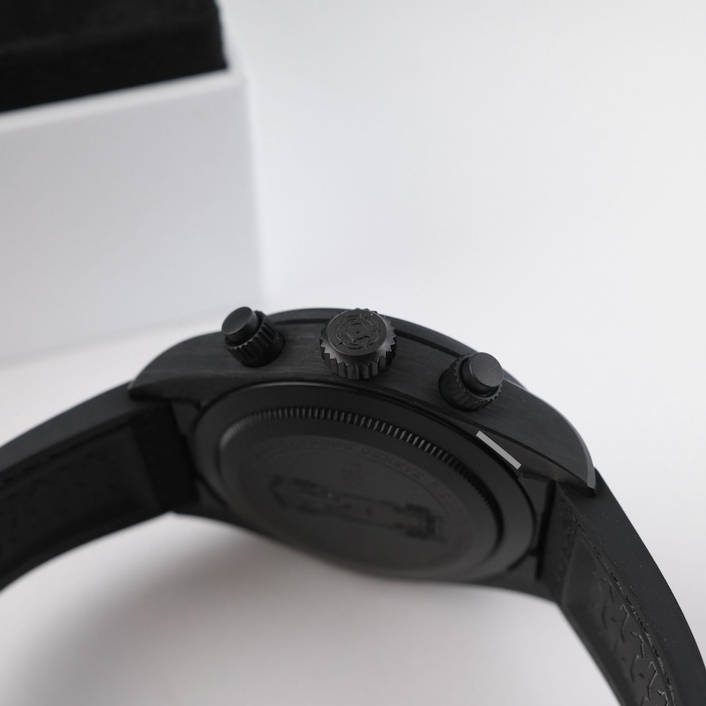 Tudor Black Bay Chrono 79377KN (2025) - White dial 42 mm Carbon case (5/8)