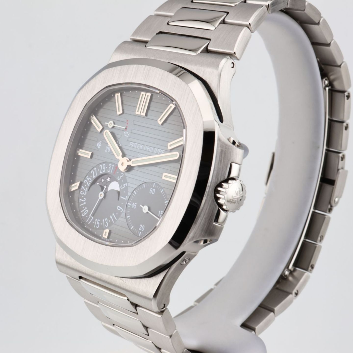 Patek Philippe Nautilus 5712/1A-001 - (3/8)