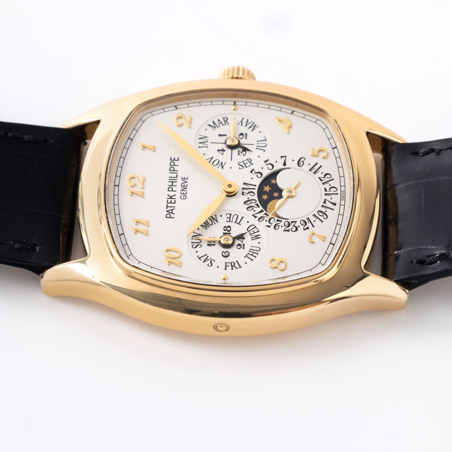 Patek Philippe Perpetual Calendar 5940J (2015) - Silver dial 38 mm Yellow Gold case (7/8)