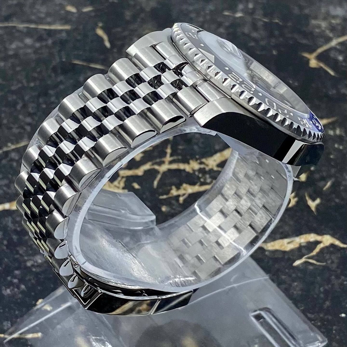 Rolex GMT-Master II 126710BLNR (2024) - Black dial 40 mm Steel case (8/8)