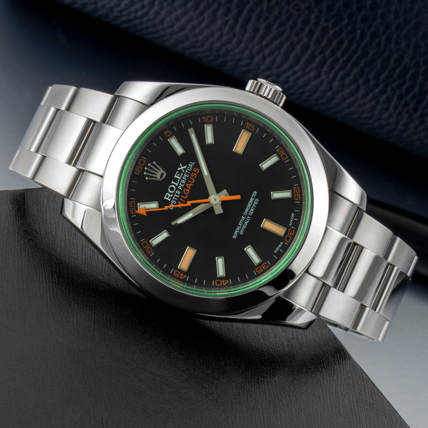 Rolex Milgauss 116400GV (Unknown (random serial)) - 40 mm Steel case (2/8)
