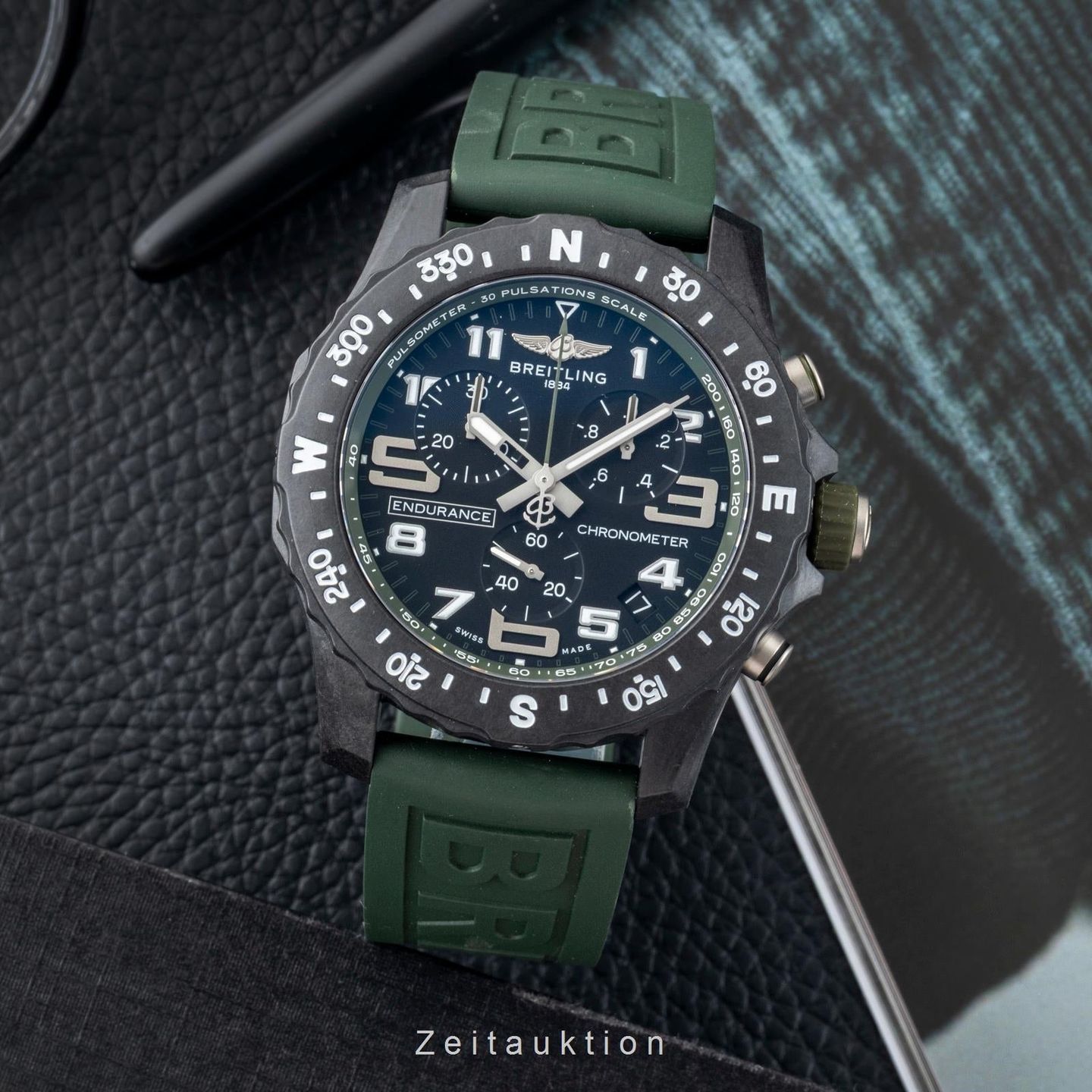 Breitling Endurance Pro X82310D31B1S1 (Unknown (random serial)) - Black dial 44 mm Plastic case (3/8)