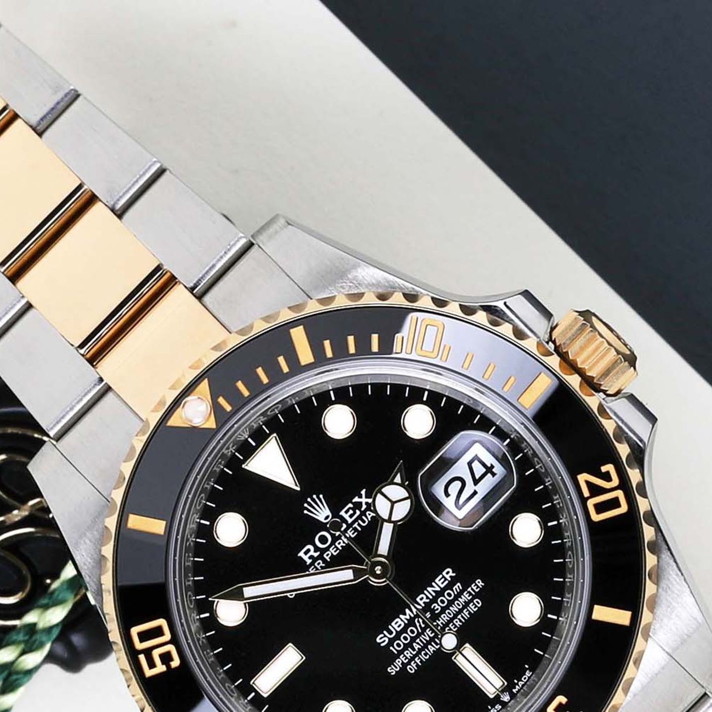 Rolex Submariner Date 126613LN (2022) - Zwart wijzerplaat 41mm Goud/Staal (3/8)