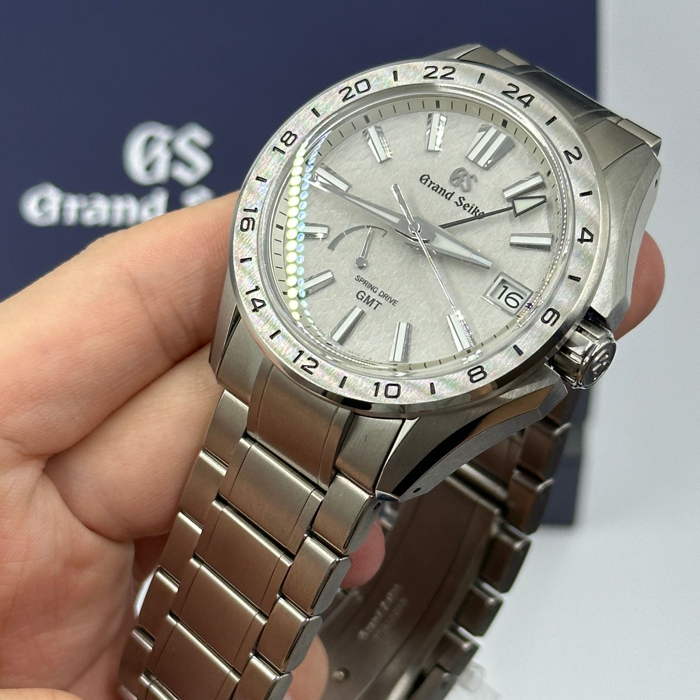 Grand Seiko Evolution 9 Collection SBGE285G (2023) - White dial Unknown Steel case (8/8)