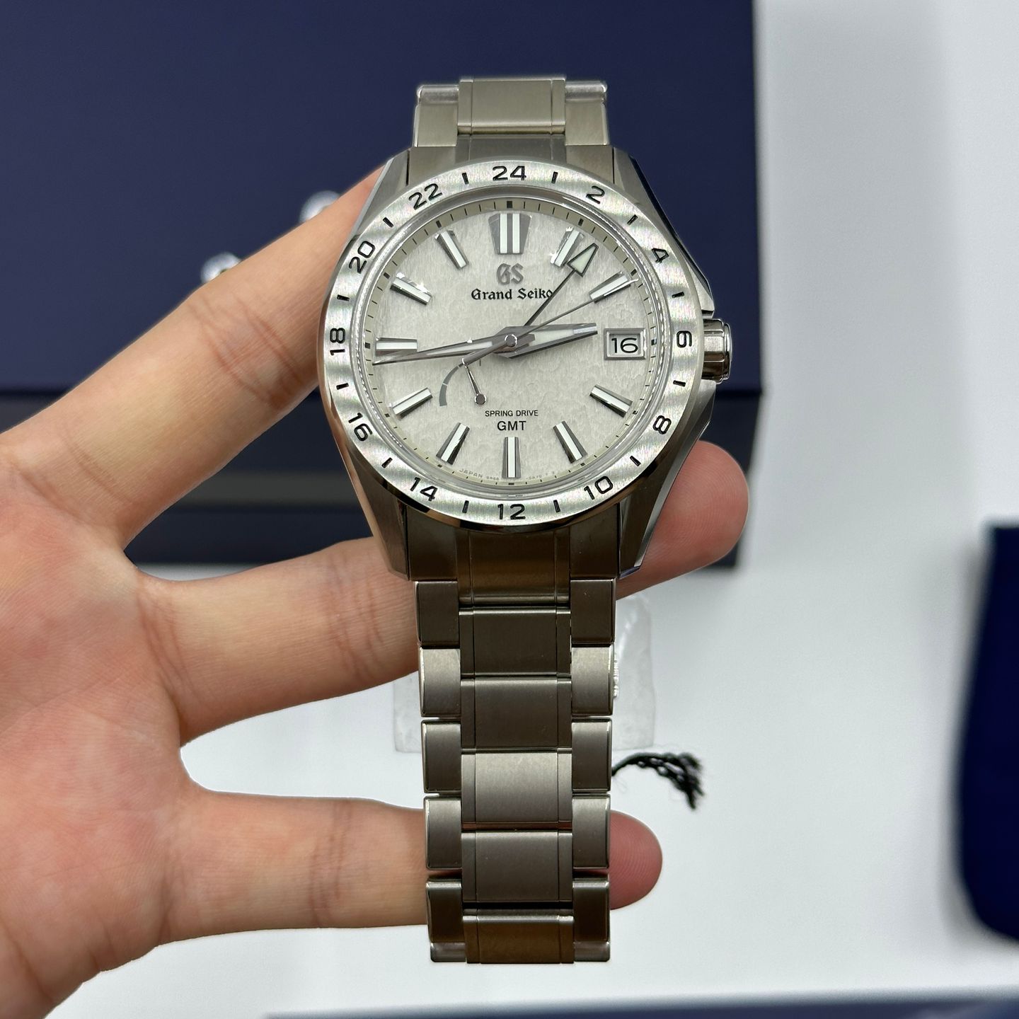 Grand Seiko Evolution 9 Collection SBGE285G (2023) - Wit wijzerplaat Onbekend Staal (6/8)