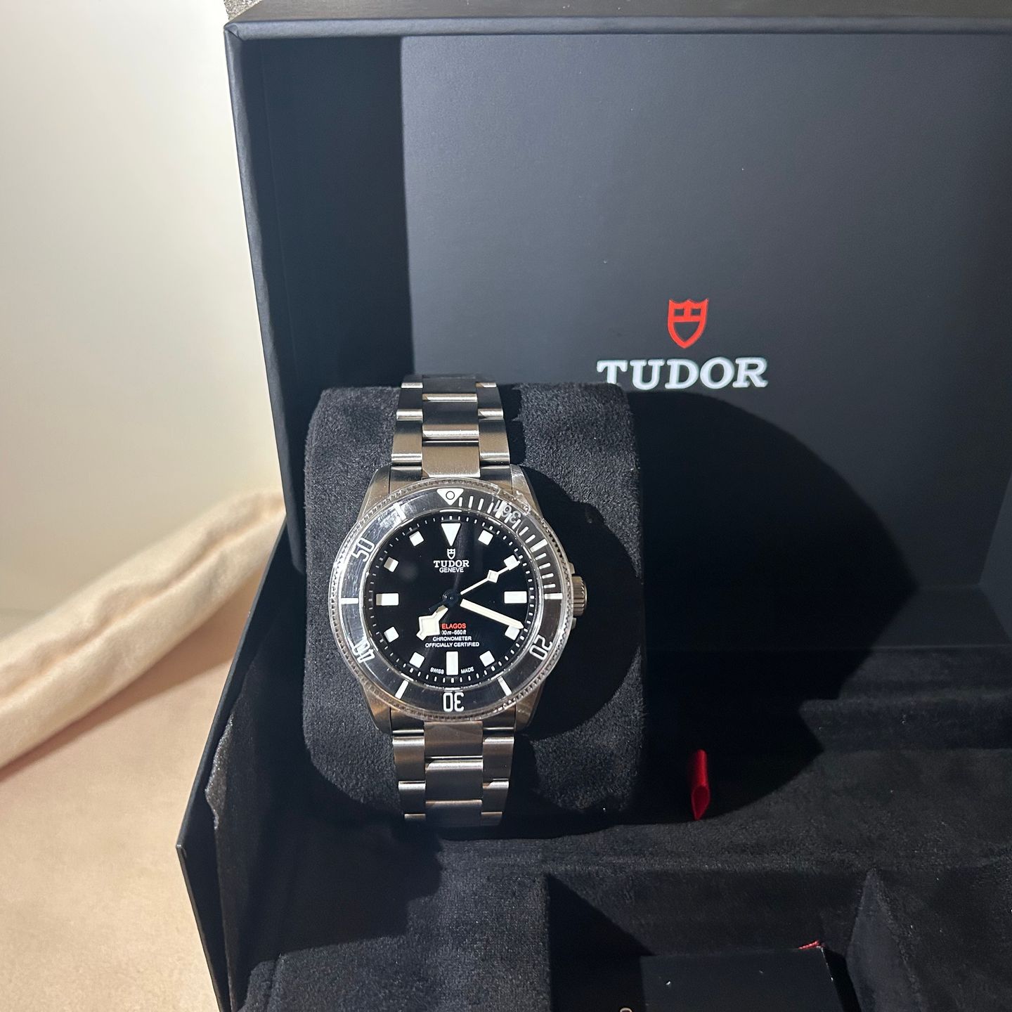 Tudor Pelagos 25407N (2024) - Zwart wijzerplaat 39mm Titanium (7/8)