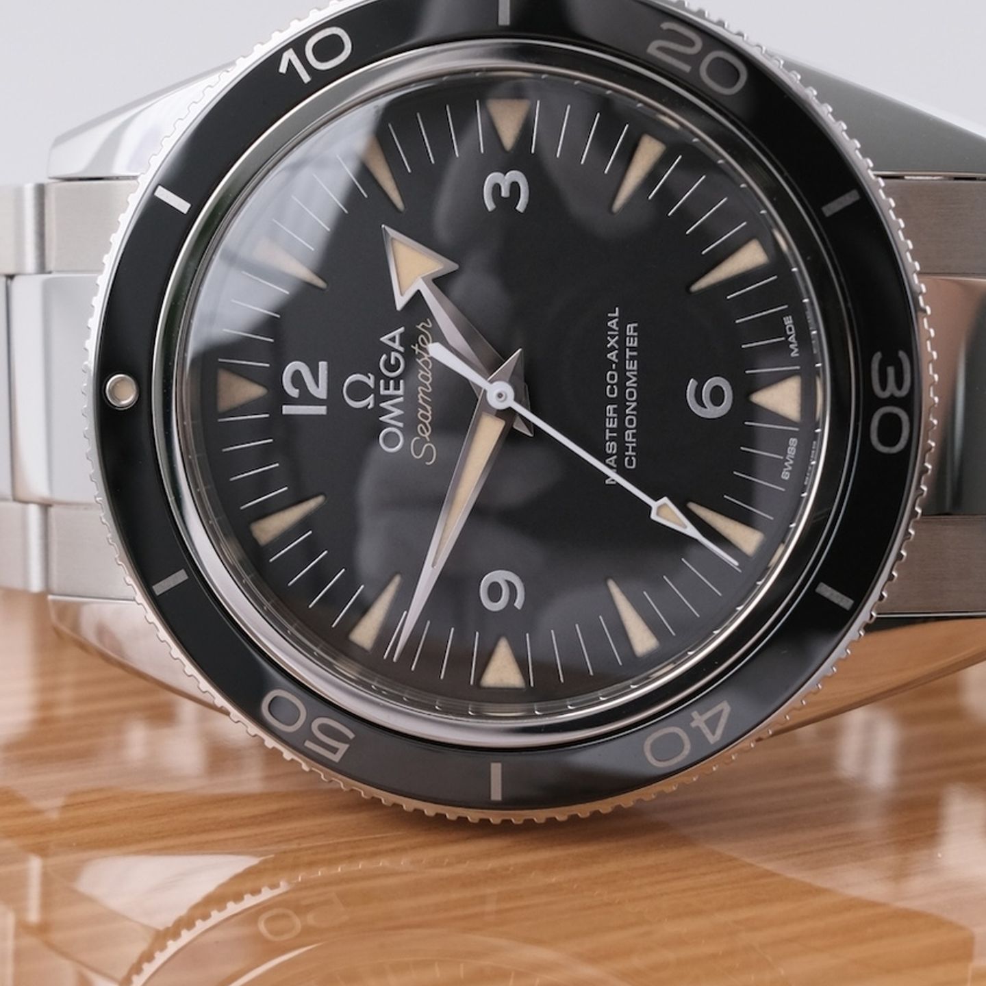 Omega Seamaster 300 233.30.41.21.01.001 - (4/8)