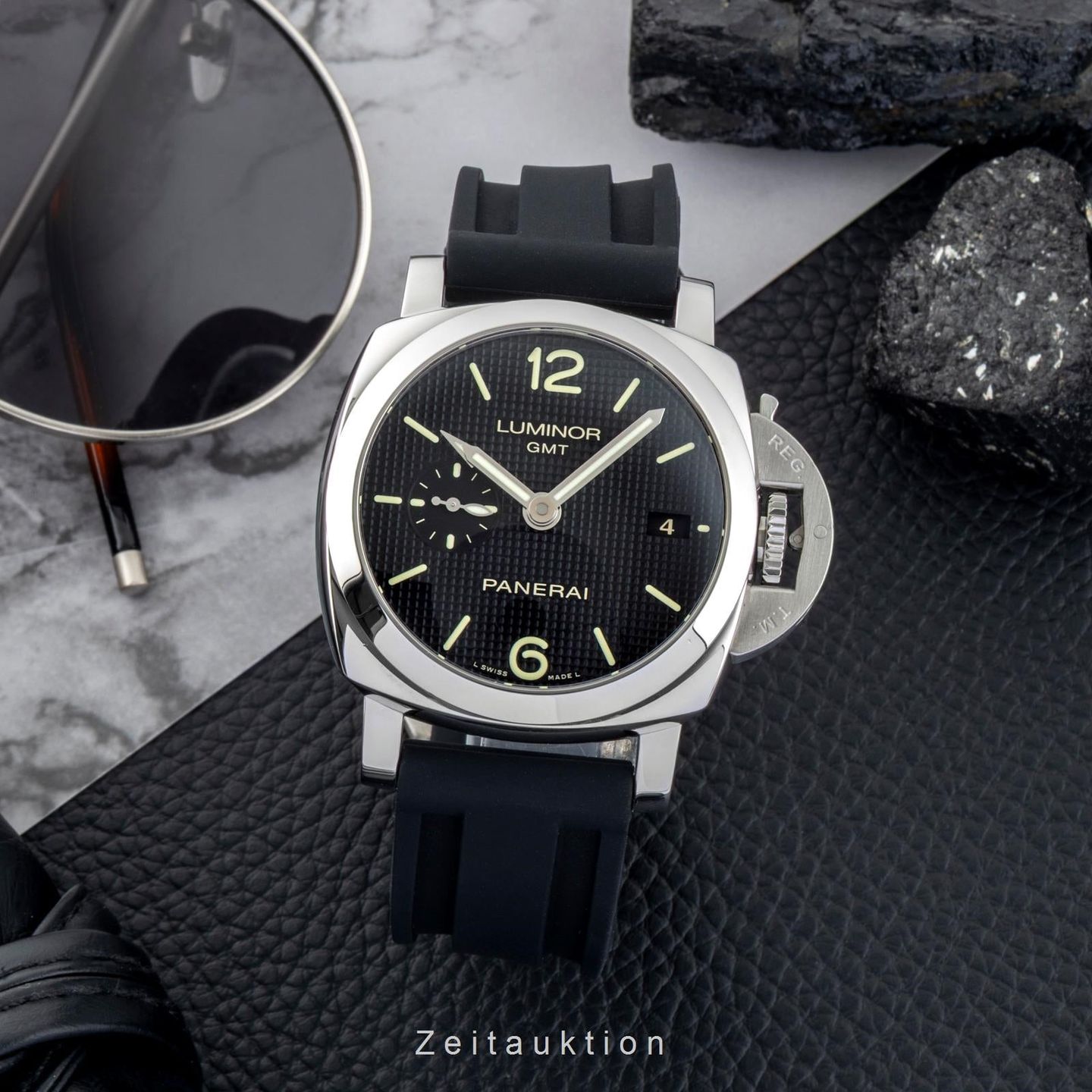 Panerai Luminor 1950 3 Days GMT Automatic PAM00535 (Onbekend (willekeurig serienummer)) - Zwart wijzerplaat 42mm Staal (3/8)