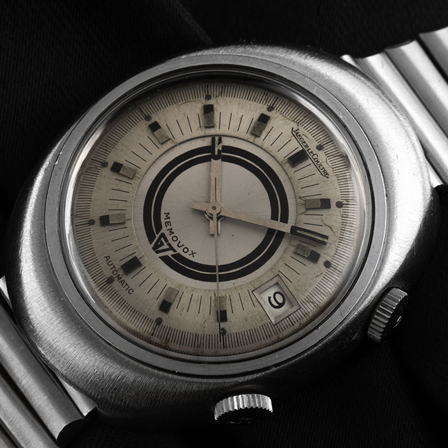 Jaeger-LeCoultre Memovox E861 - (2/7)