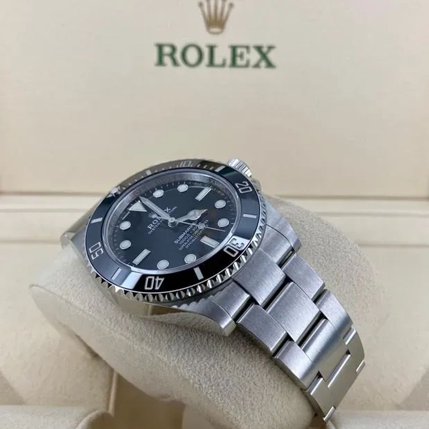 Rolex Submariner No Date 124060 - (4/6)