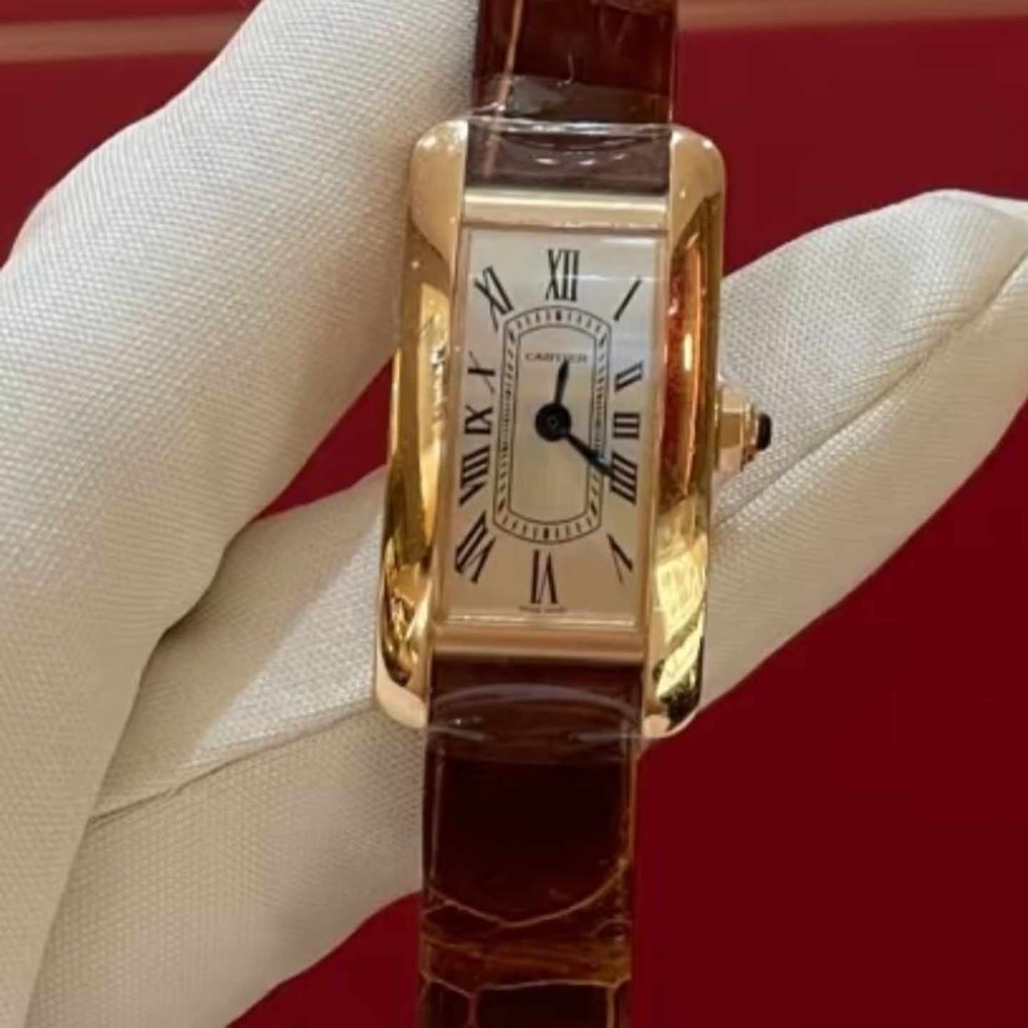 Cartier Tank Américaine WGTA0341 (2025) - Silver dial 15 mm Rose Gold case (2/3)