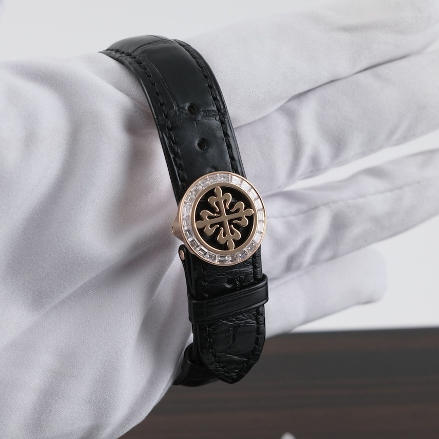 Patek Philippe Annual Calendar Chronograph 5961R-010 (2022) - Zwart wijzerplaat 41mm Roségoud (7/8)