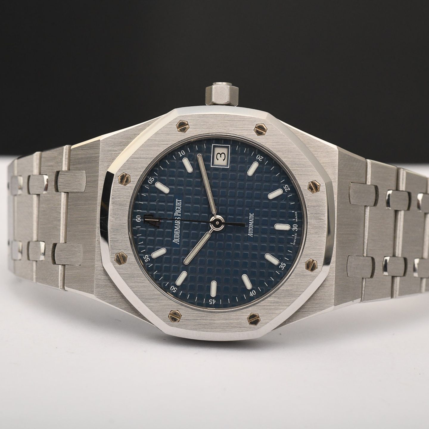 Audemars Piguet Royal Oak 14790ST.OO.0789ST.08 (2004) - Blue dial 36 mm Steel case (4/8)