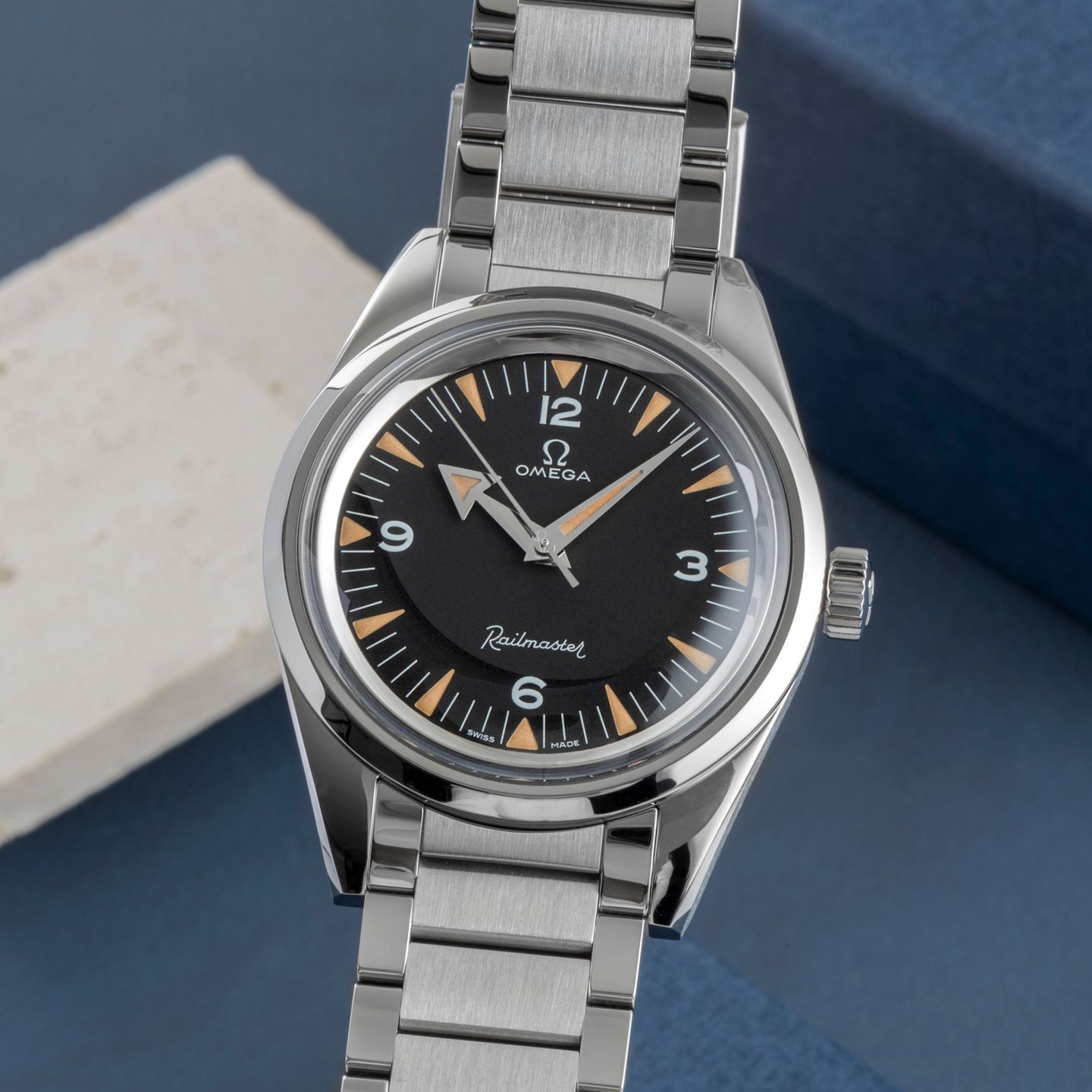 Omega Seamaster Railmaster 220.10.38.20.01.002 - (3/8)