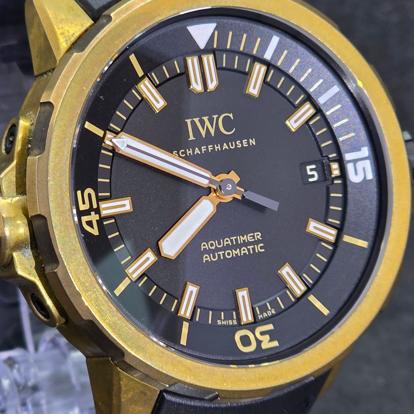IWC Aquatimer Automatic IW341001 (2018) - Zwart wijzerplaat 44mm Brons (5/8)