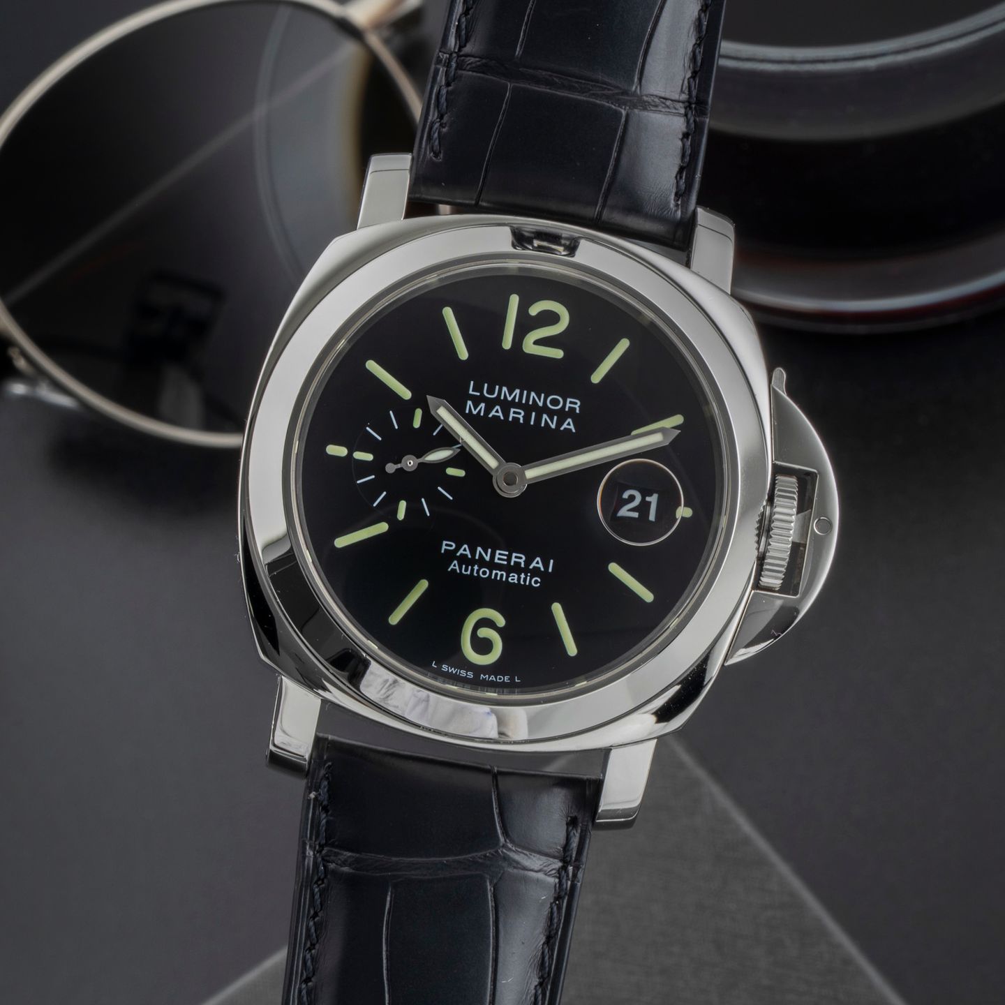 Panerai Luminor Marina Automatic PAM00104 (2004) - Black dial 44 mm Steel case (3/8)